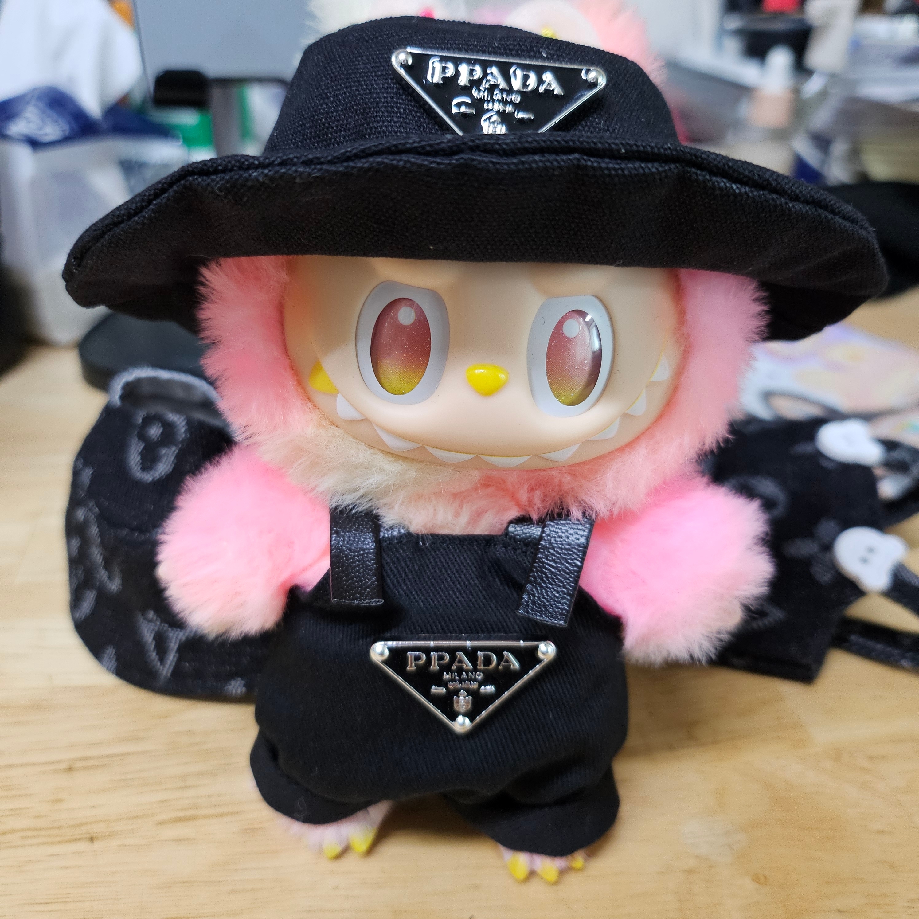 Pop Mart Labubu The Monsters Highlight Series Loyalty Keyring (Opened Case) 착용 스타일 - 1