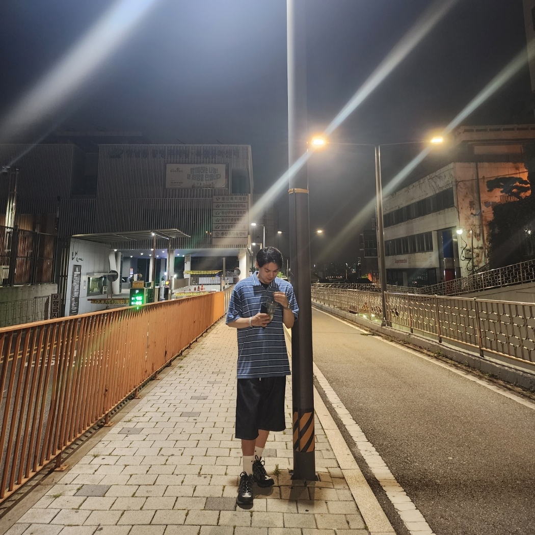 Supreme Stripe Terry S/S Polo Royal - 24SS, Supreme Rigid Baggy Selvedge Denim Short Rigid Indigo 착용 스타일