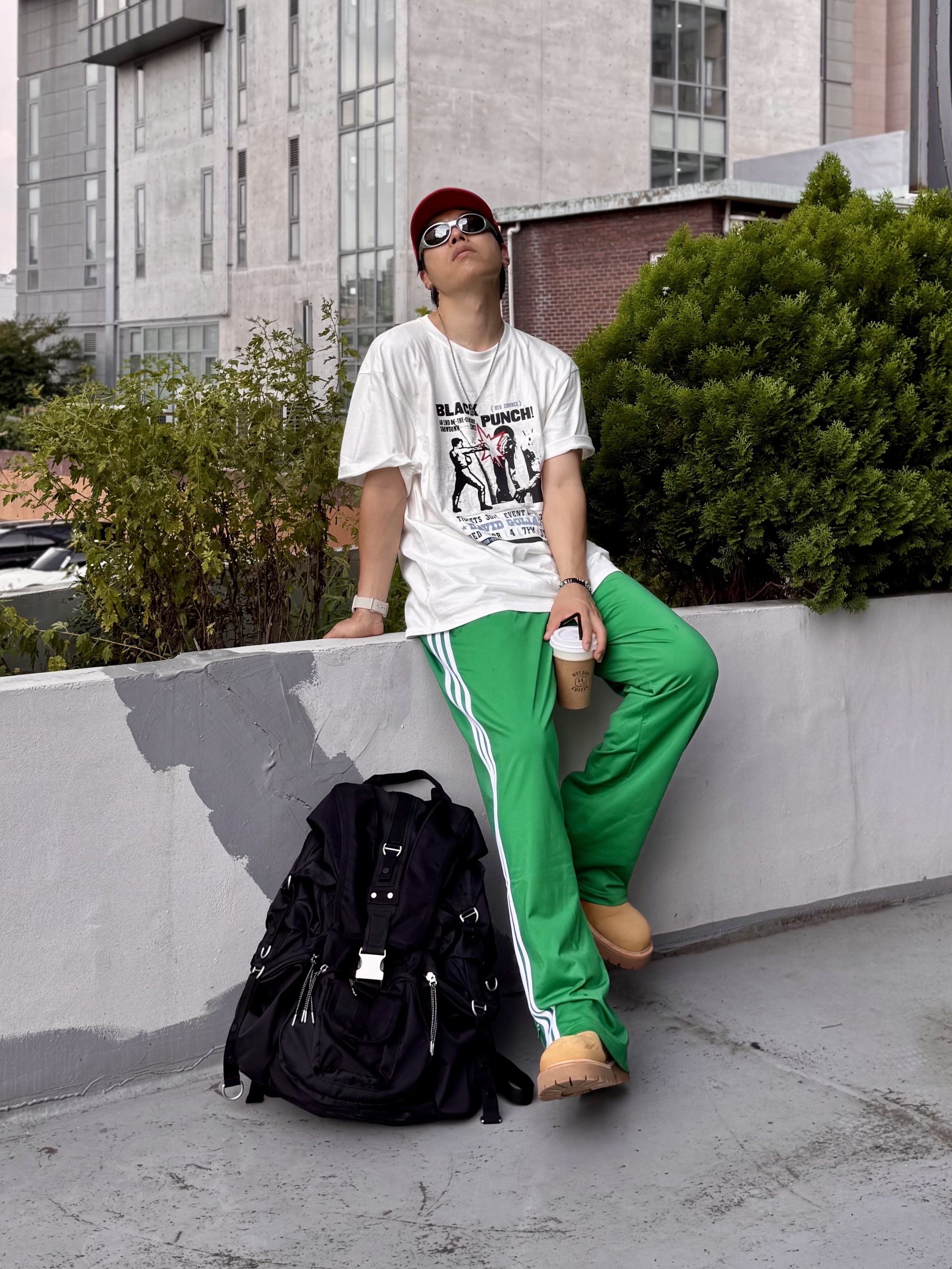 Oakley Eye Jacket Redux Silver Frame Prizm Black Polarized Lenses High Bridge Fit, Adidas Adicolor Classics Firebird Track Pants Green - KR Sizing 착용 스타일 - 1