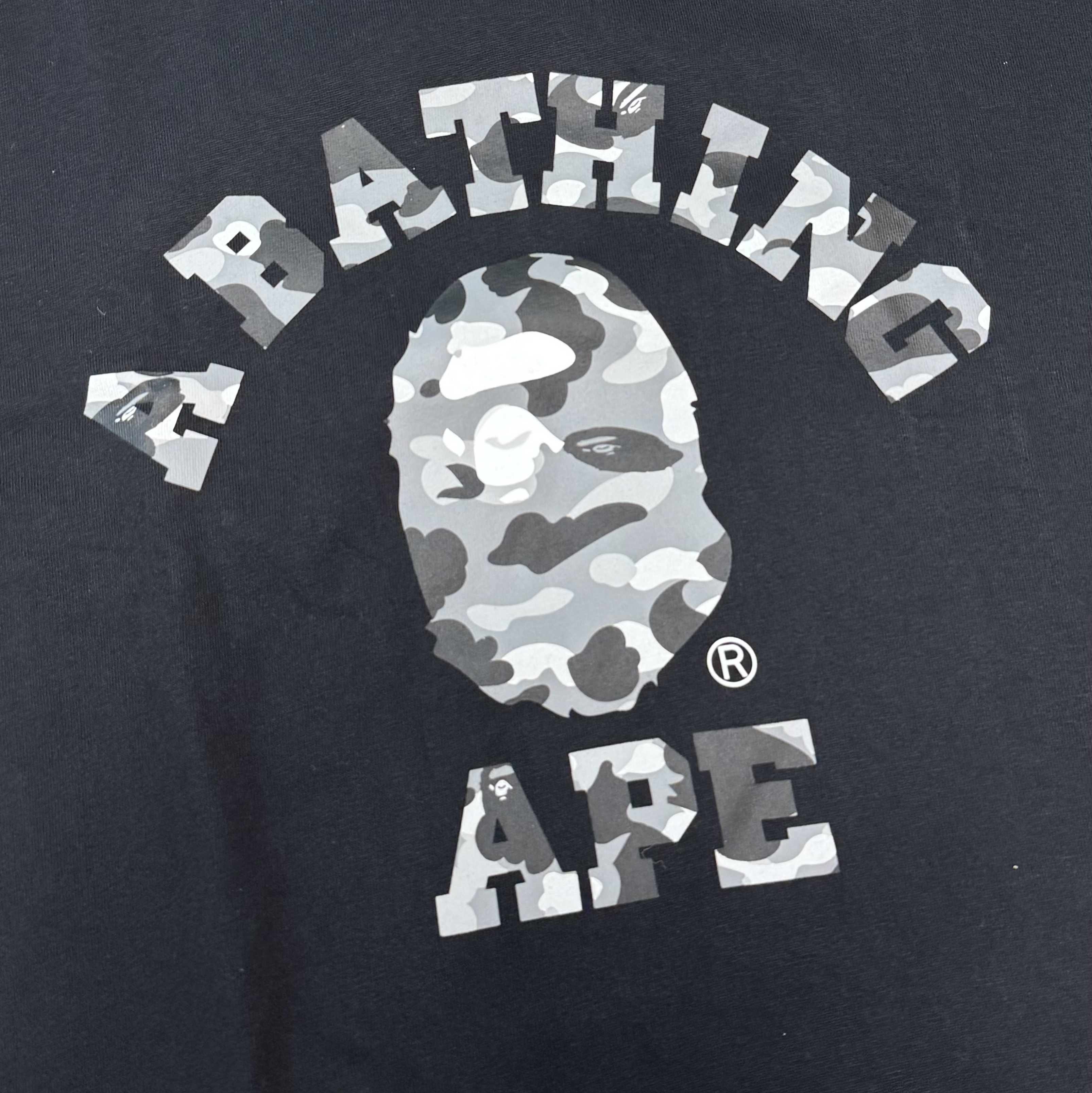 BAPE 1st Camo College T-Shirt Black Gray 착용 스타일