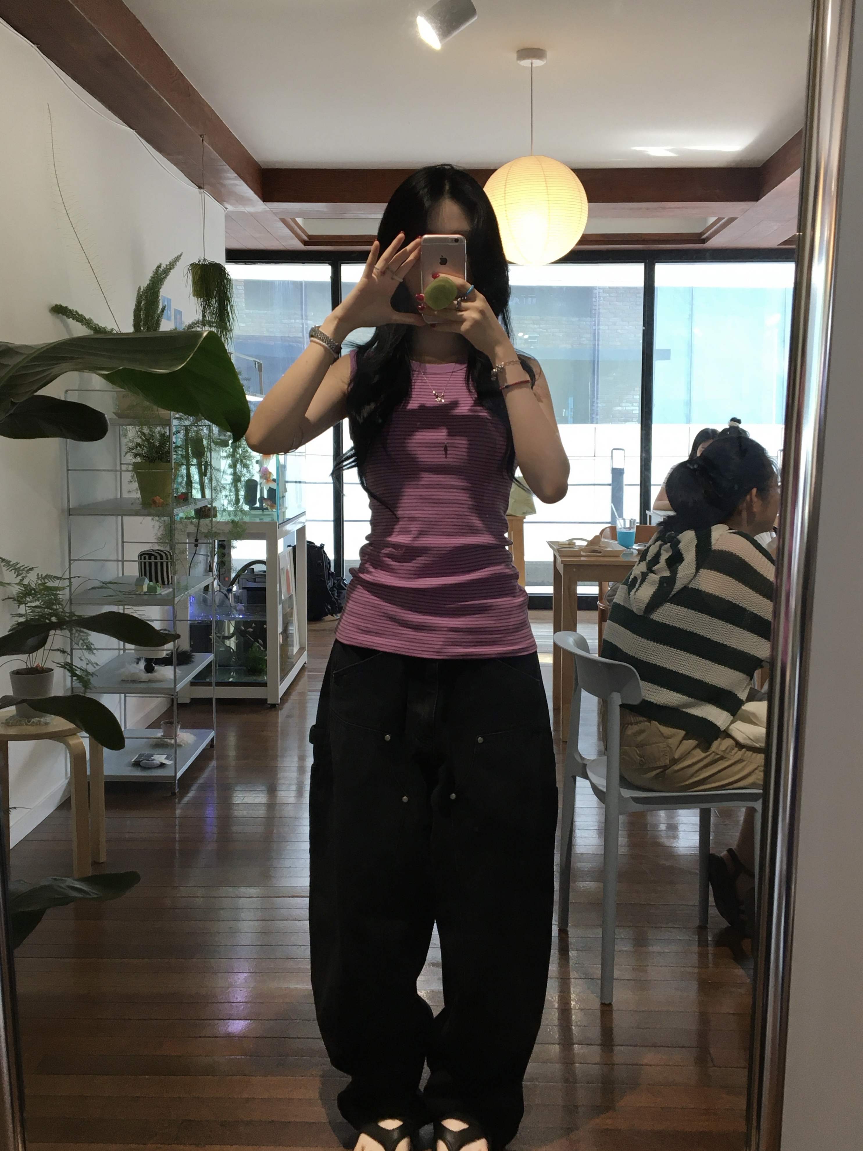 Suade Curved Double Knee Pants Black 착용 스타일 - 4