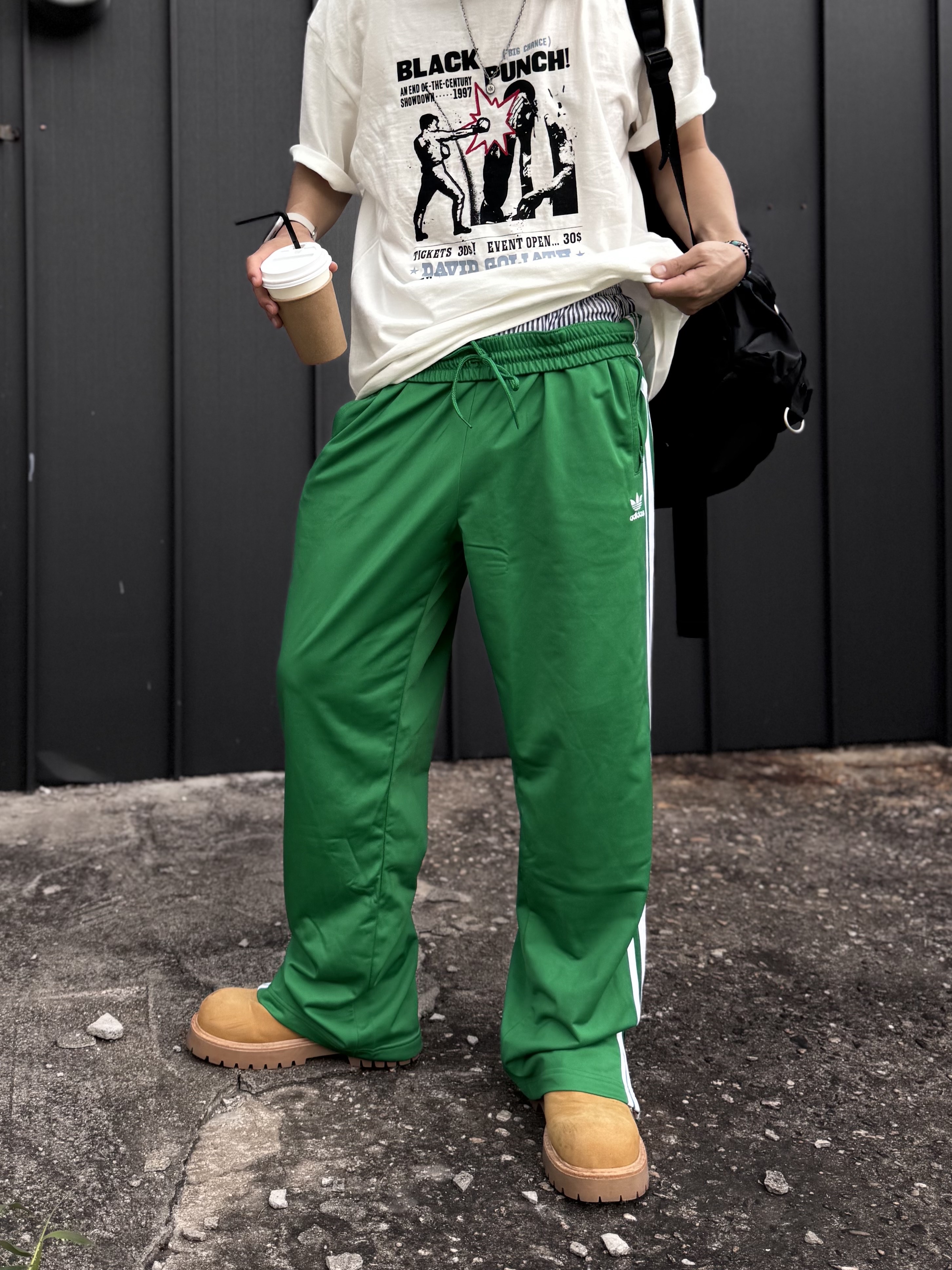 Oakley Eye Jacket Redux Silver Frame Prizm Black Polarized Lenses High Bridge Fit, Adidas Adicolor Classics Firebird Track Pants Green - KR Sizing 착용 스타일 - 4
