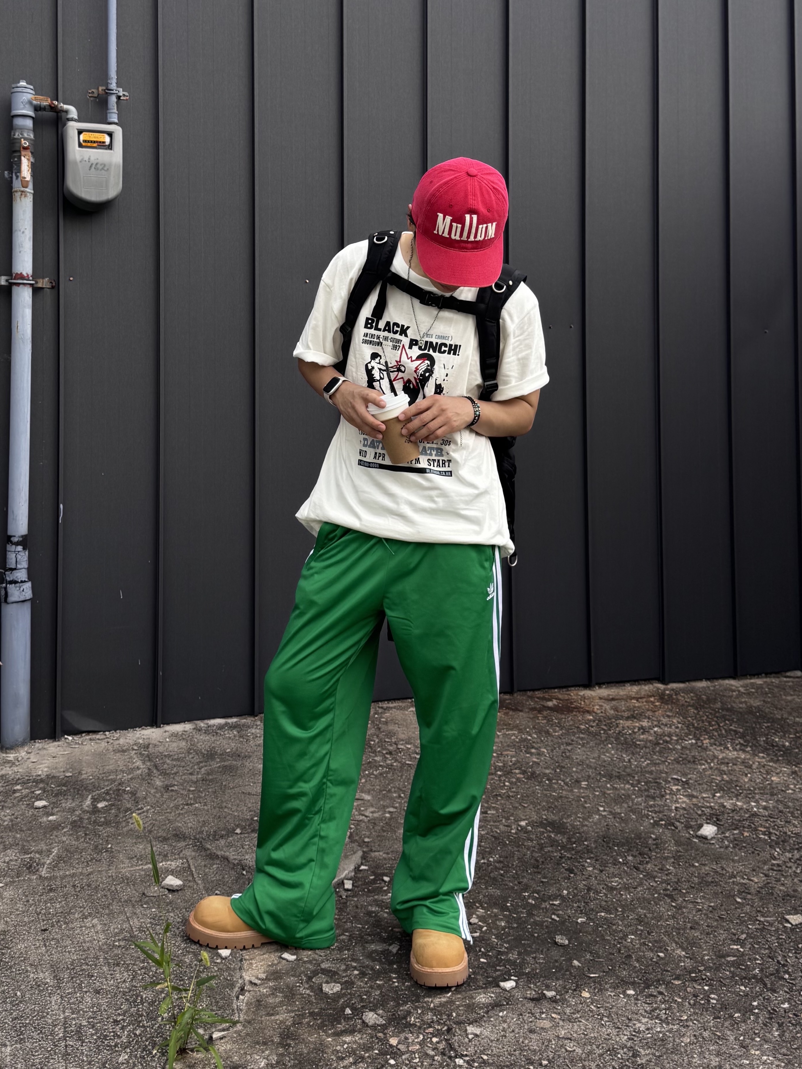 Oakley Eye Jacket Redux Silver Frame Prizm Black Polarized Lenses High Bridge Fit, Adidas Adicolor Classics Firebird Track Pants Green - KR Sizing 착용 스타일 - 2