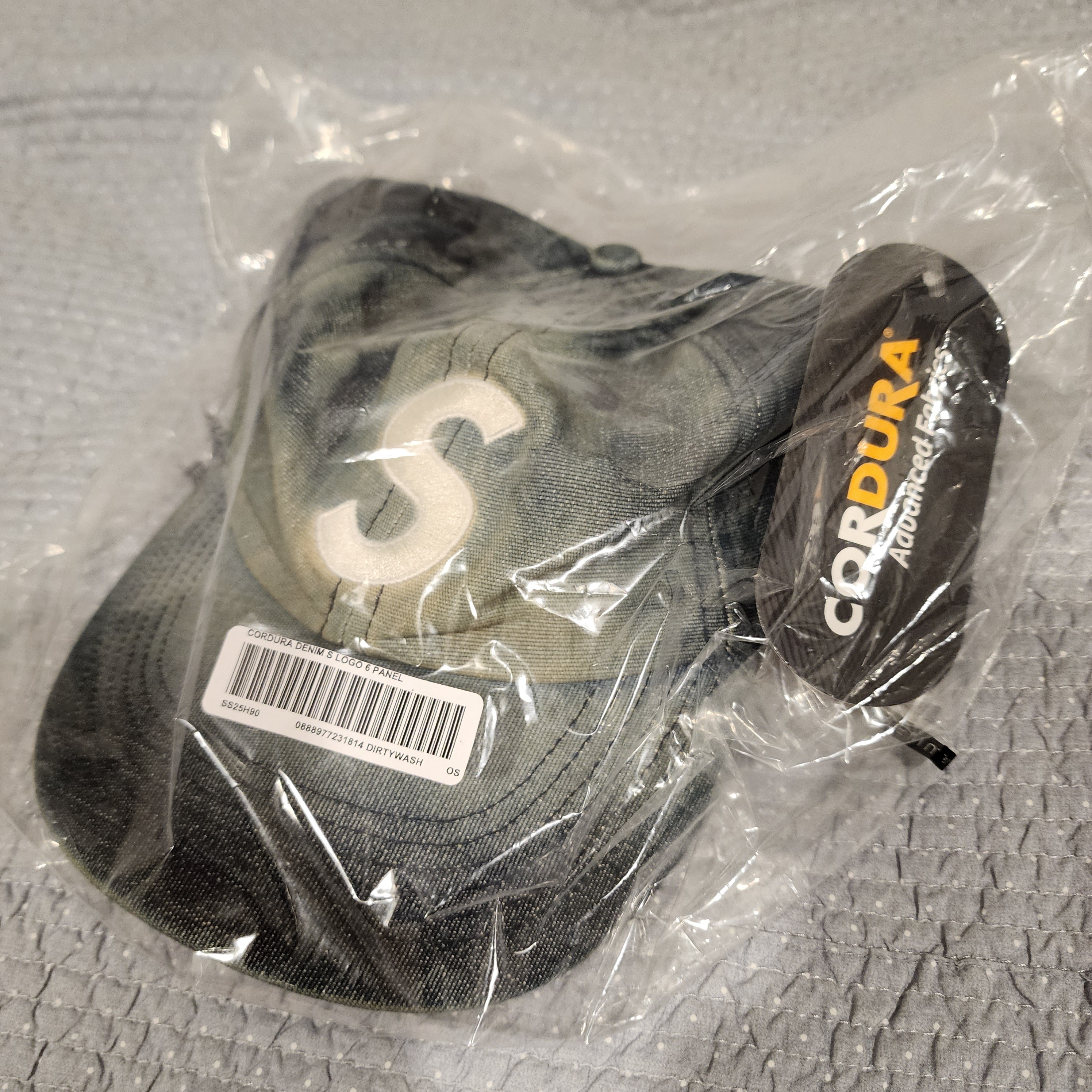 Supreme Cordura Denim S Logo 6-Panel Bleached Indigo - 25SS 착용 스타일