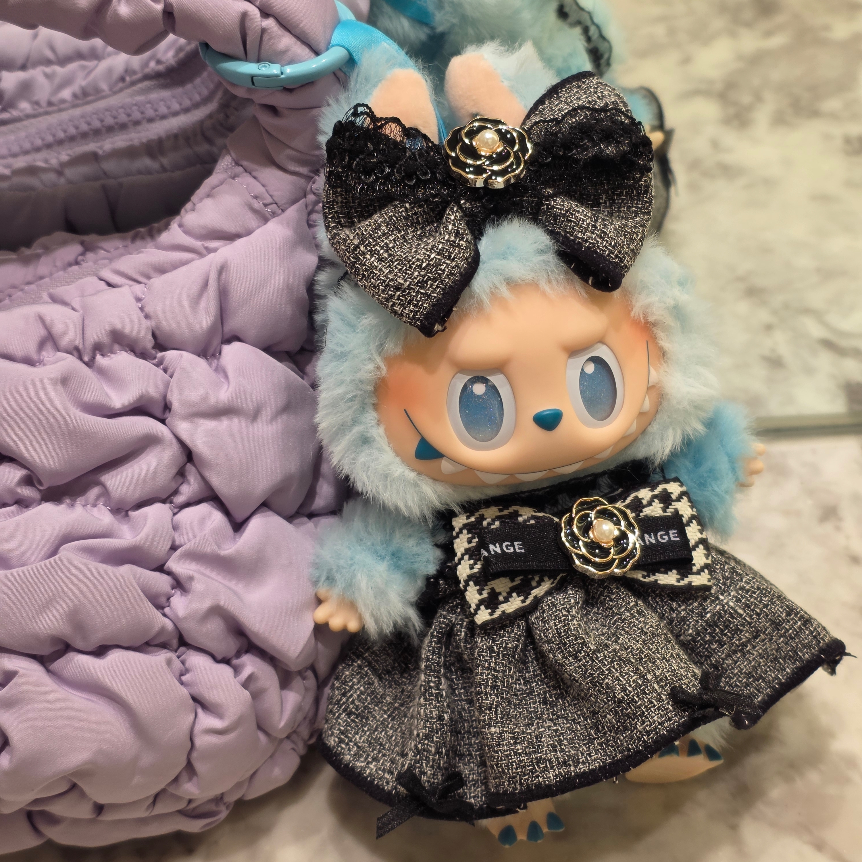 COS Quilted Micro Bag Purple 착용 스타일 - 2