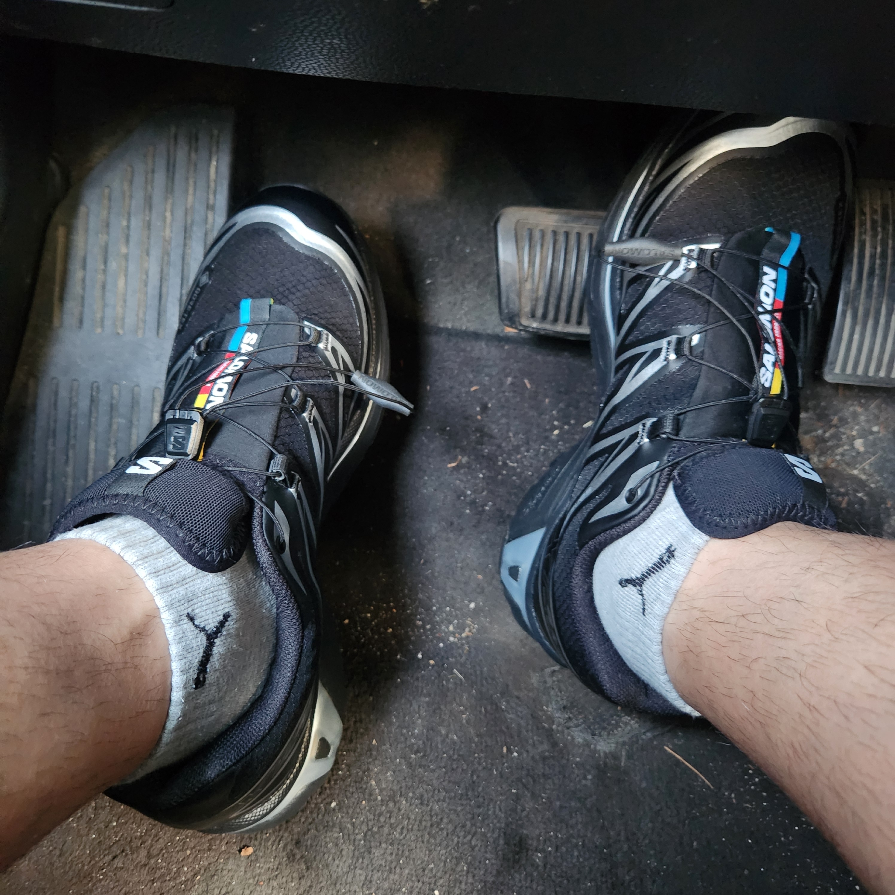 Salomon XT-6 GTX Black Silver 착용 스타일