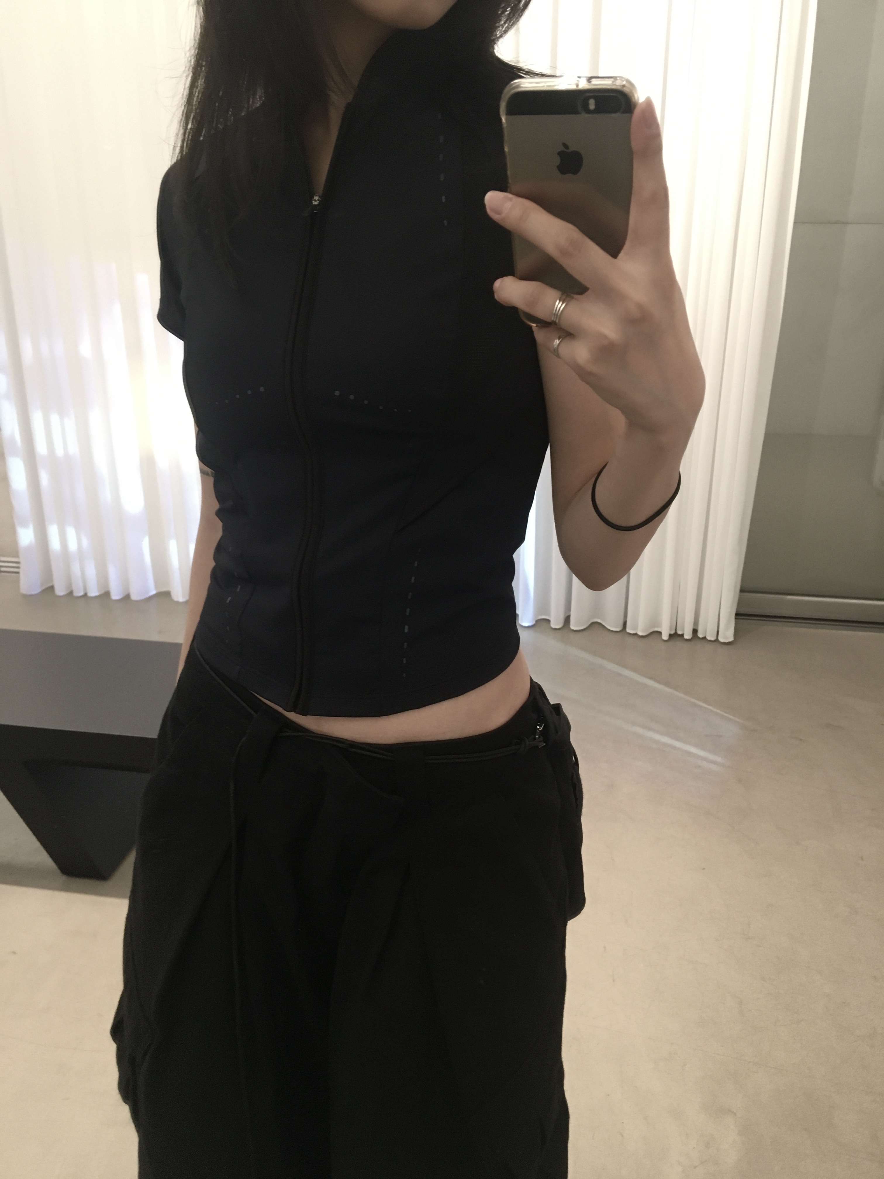 Sansan Gear Capri Pants Black - 25SS, Sansan Gear Varied Cross Bag Black - 25SS 착용 스타일