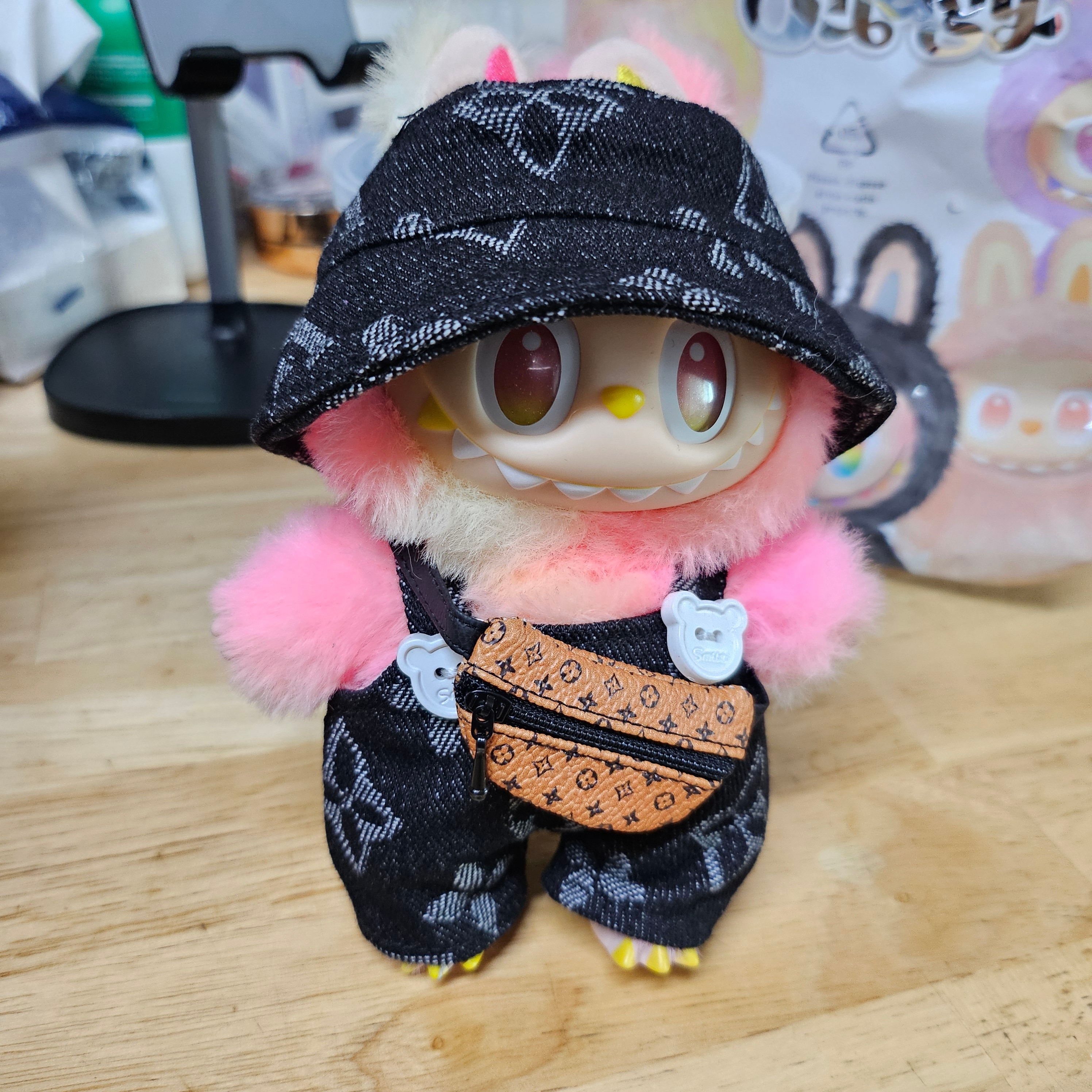 Pop Mart Labubu The Monsters Highlight Series Loyalty Keyring (Opened Case) 착용 스타일 - 2