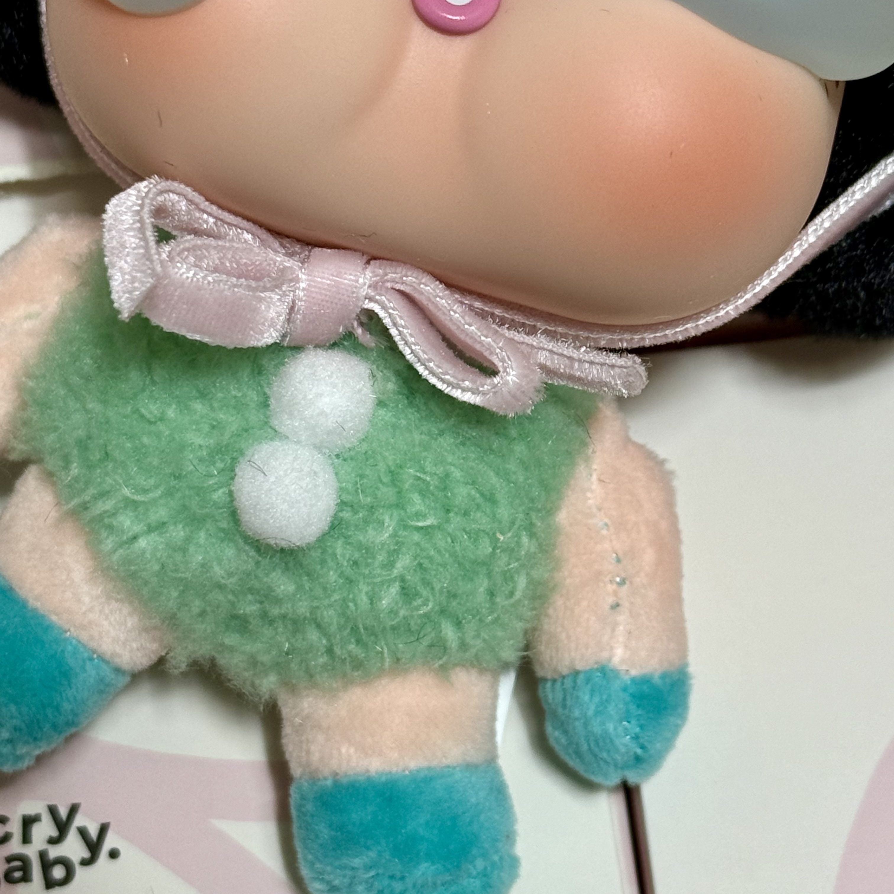 Pop Mart Crybaby Crying Again Series Plush Keyring Sealed Case (6 Blind Boxes) 착용 스타일 - 1