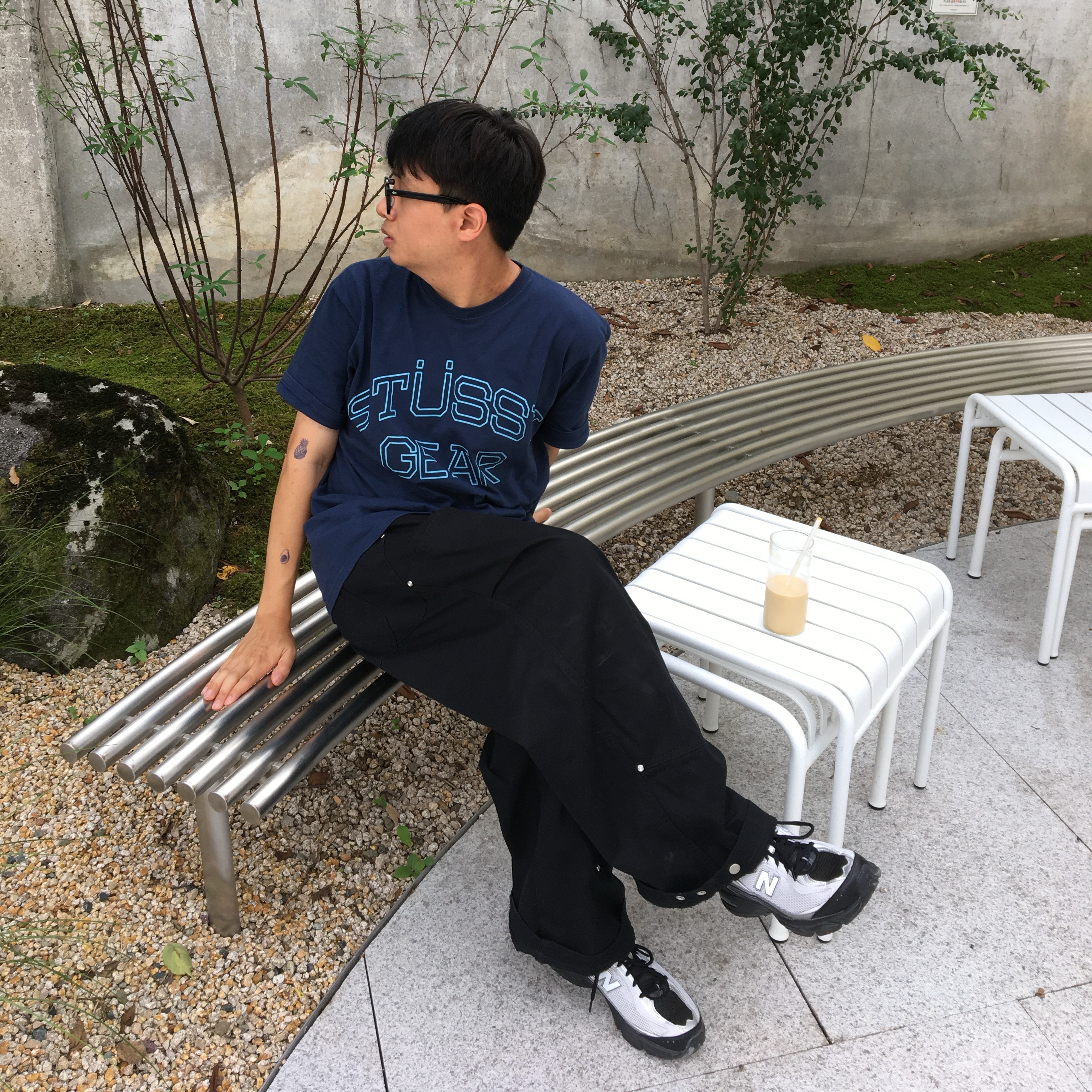 Stussy Gear T-Shirt Navy, New Balance 509 Black Gray 착용 스타일