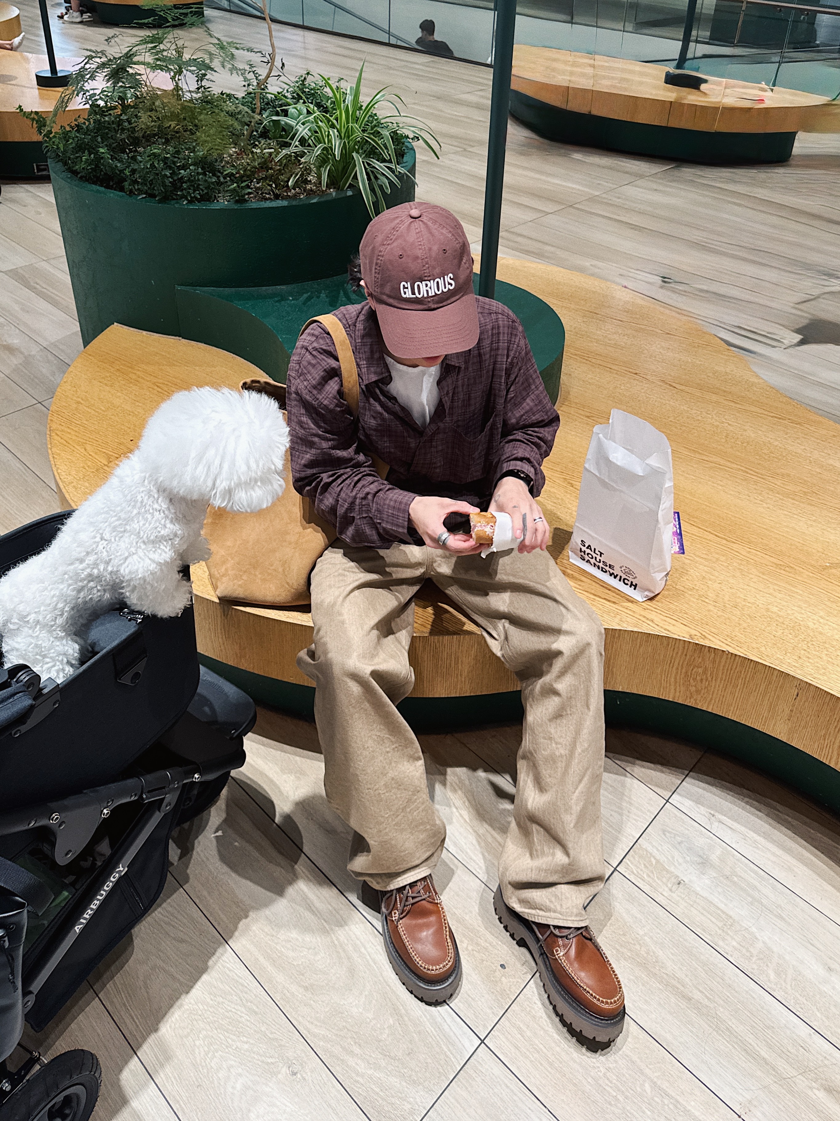 STU Straight Selvedge Denim Pants Beige, LOSTGARDEN Harbor Brown 착용 스타일 - 7