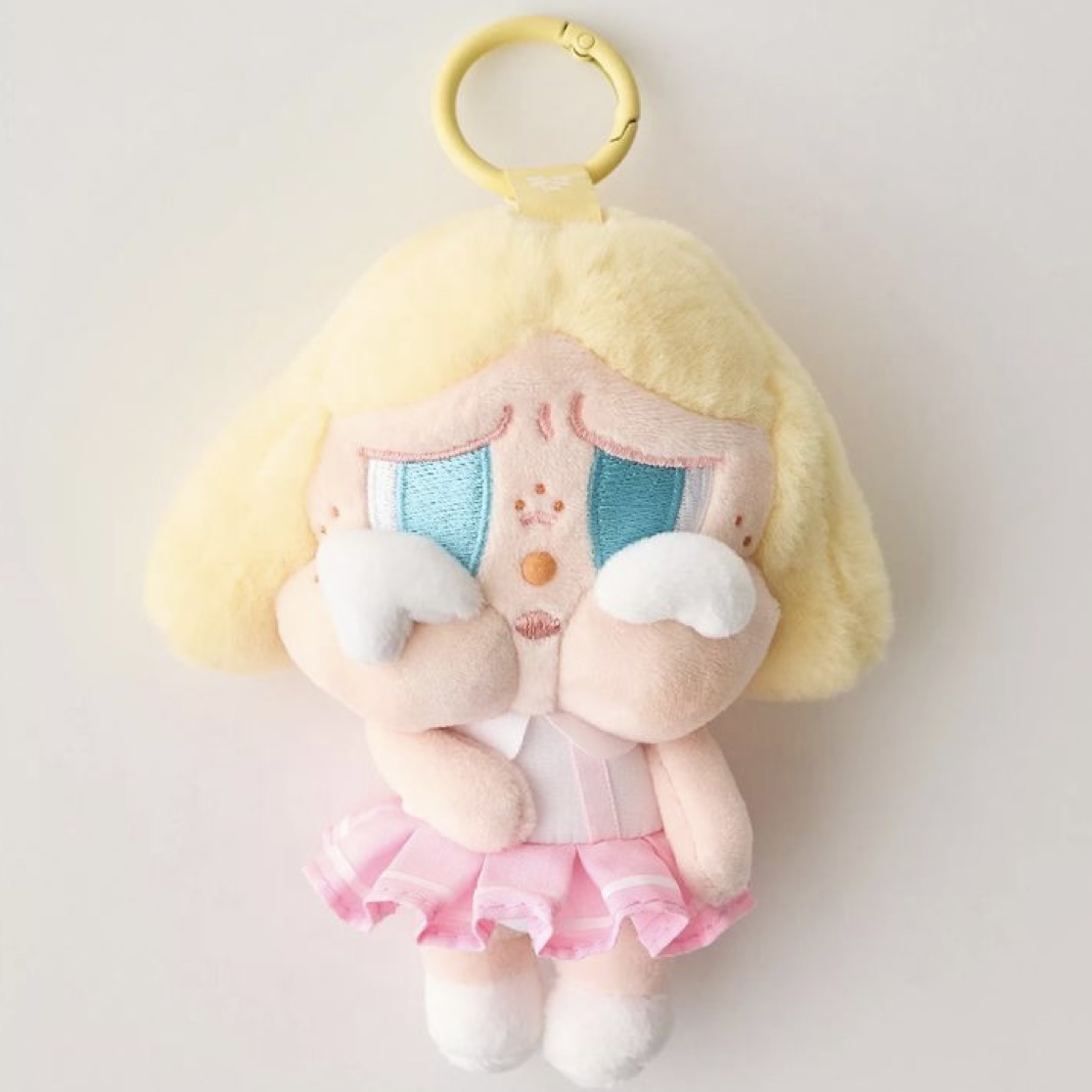 Pop Mart Crybaby Sunset Concert Series Plush Pendant Pink White (Opened Case) 착용 스타일