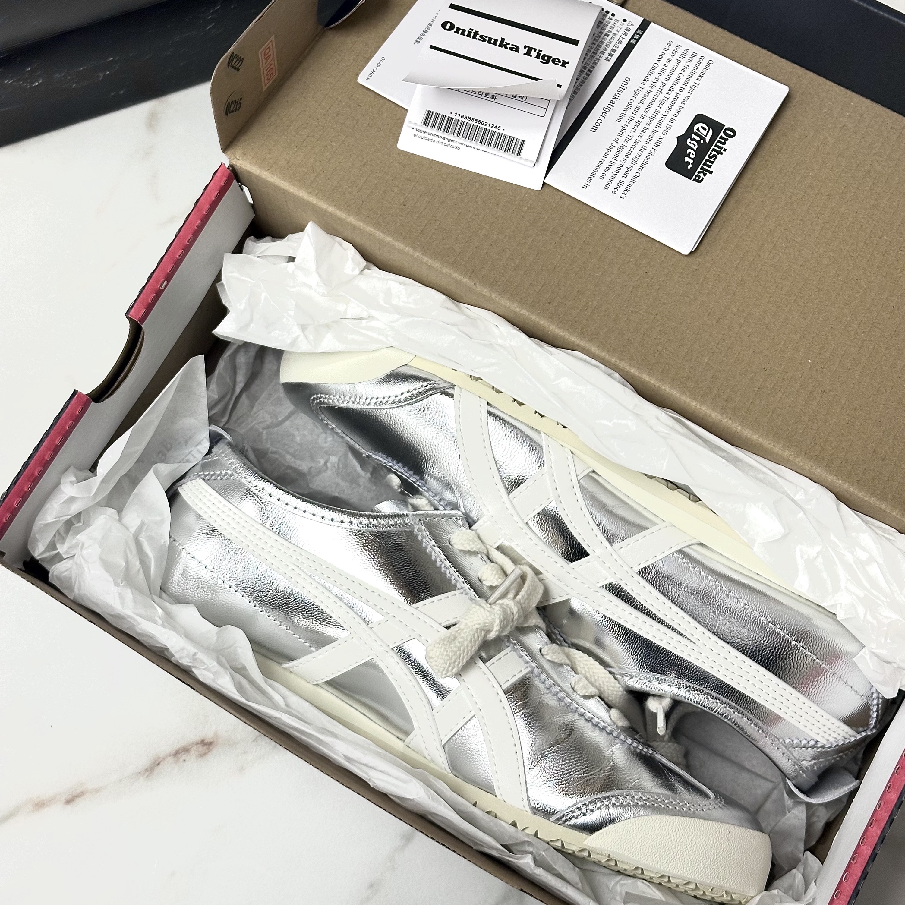 Onitsuka Tiger Mexico 66 Silver Off White 착용 스타일 - 1