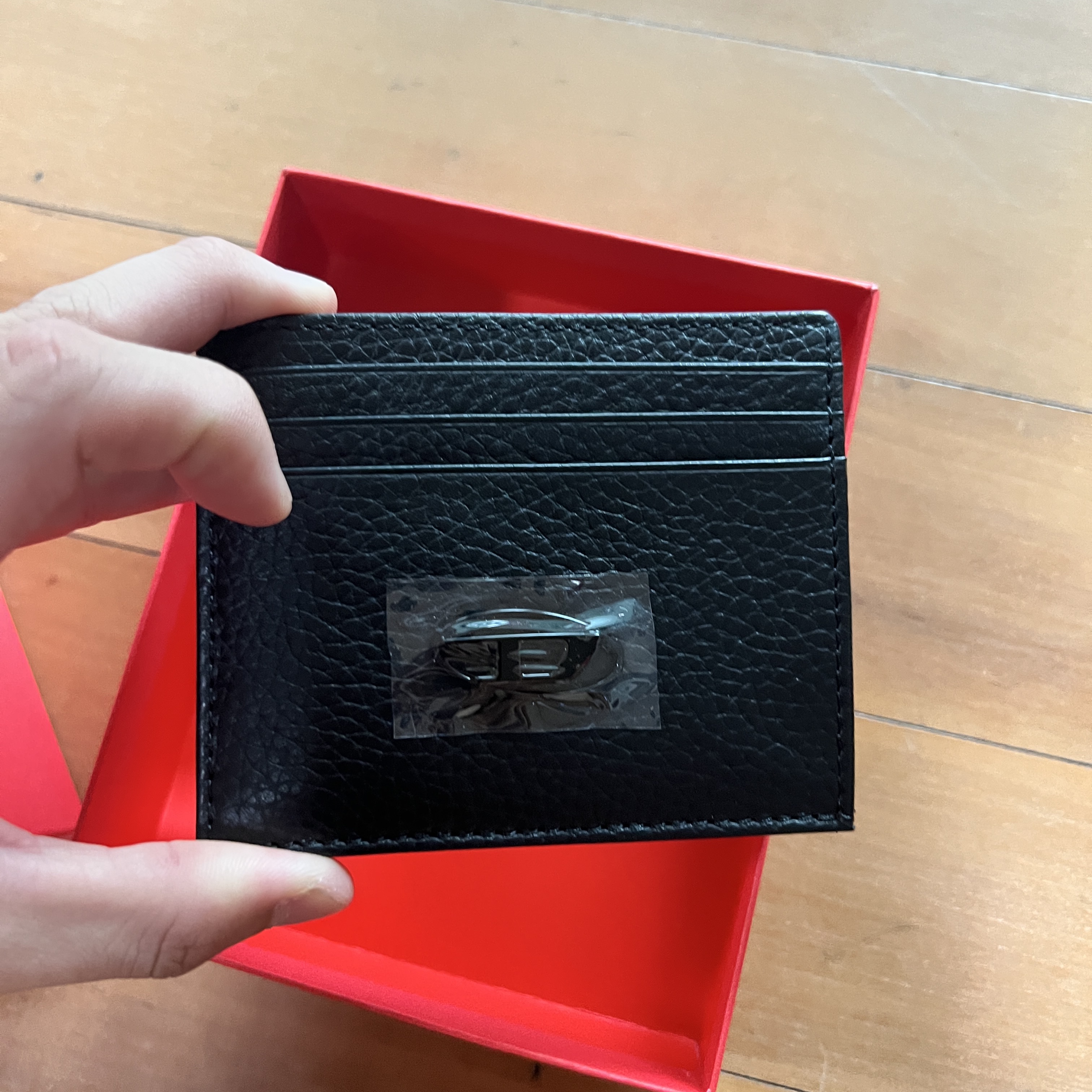 Diesel Johnny Card Case Black Black 착용 스타일