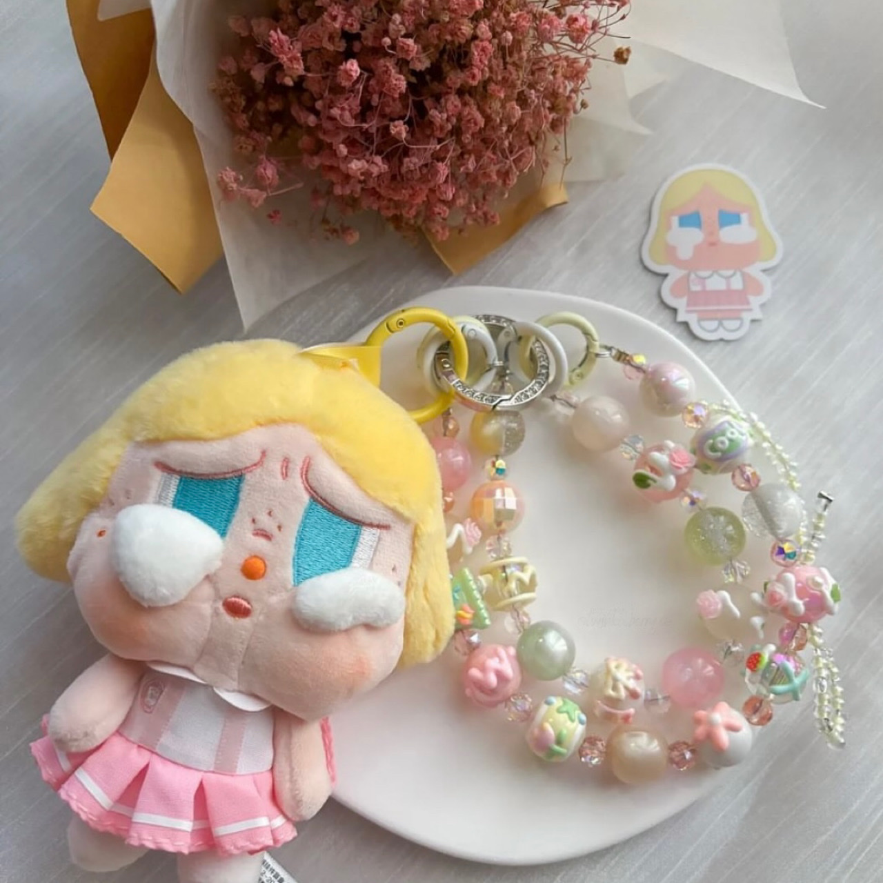 Pop Mart Crybaby Sunset Concert Series Plush Pendant Pink White (Opened Case) 착용 스타일