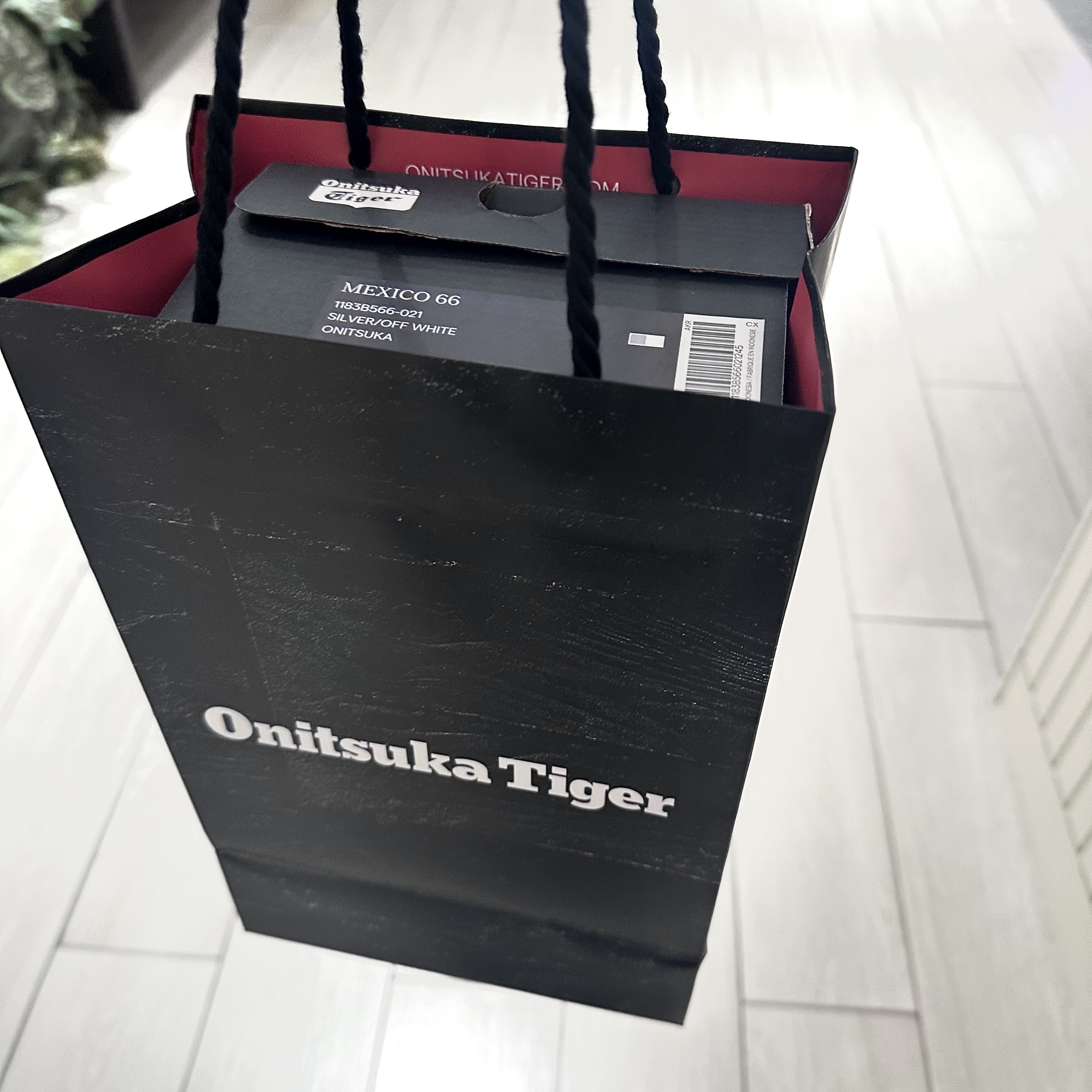 Onitsuka Tiger Mexico 66 Silver Off White 착용 스타일 - 3