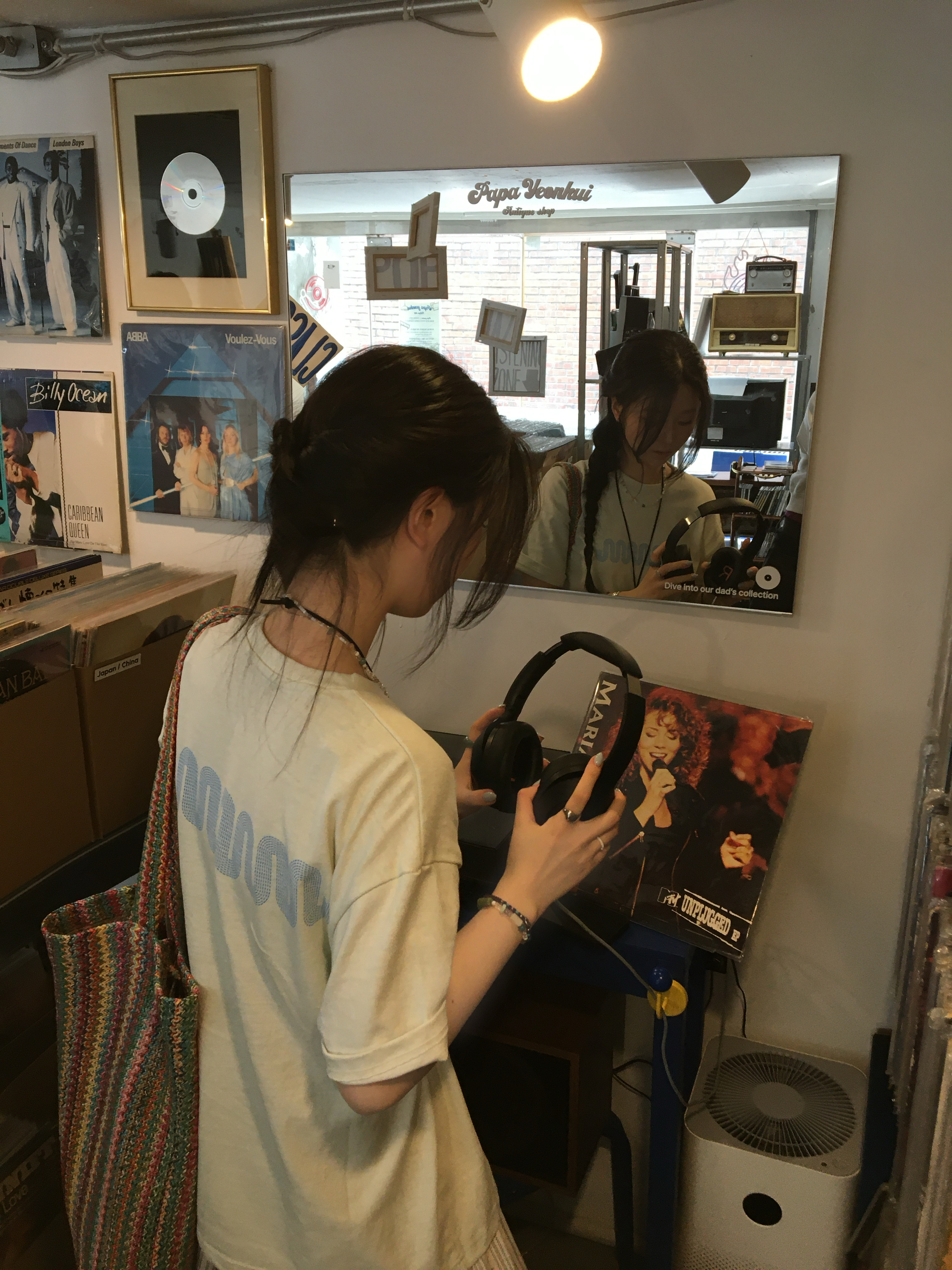 Not New Pattern Tote Bag Rainbow, Not New Wave Logo T-Shirt Pistachio 착용 스타일 - 6