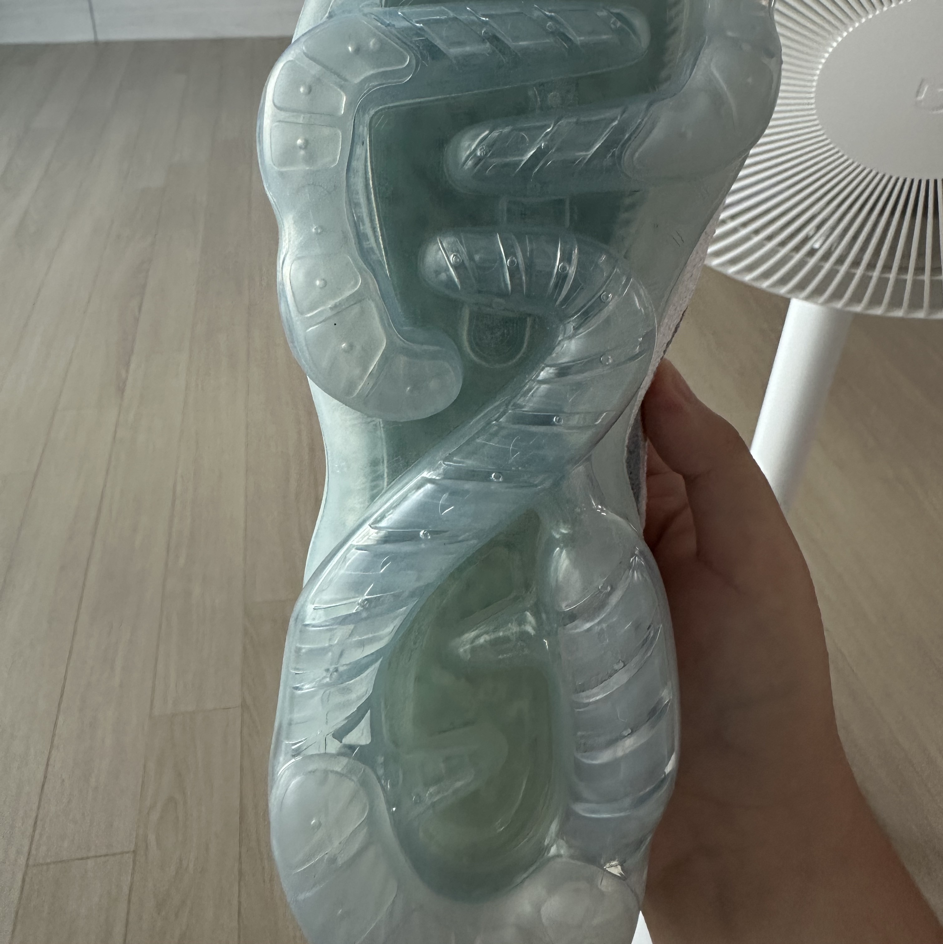 (W) Nike Air Vapormax 2023 Flyknit White 착용 스타일 - 3
