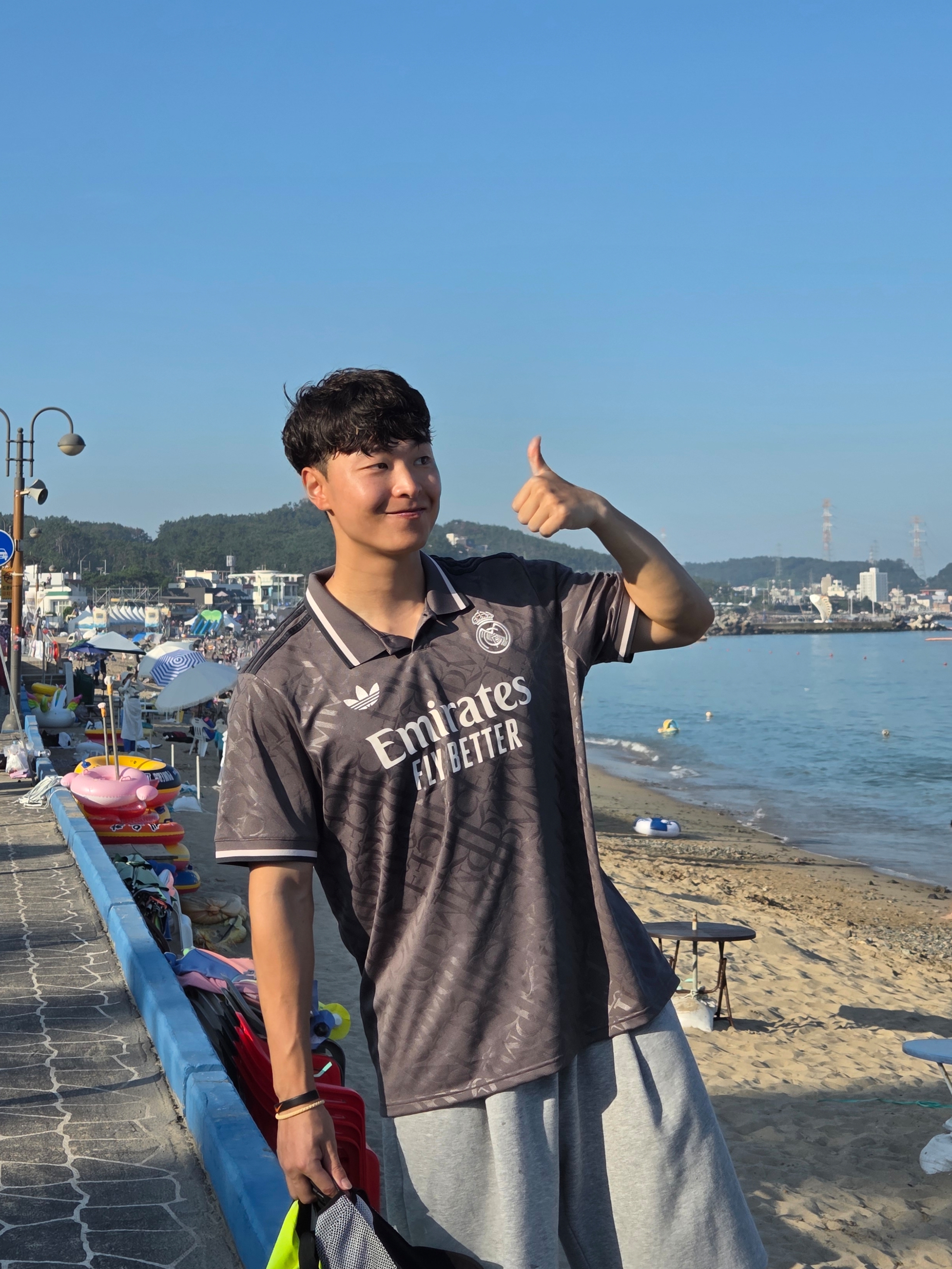 Adidas Real Madrid 2024/25 3rd Jersey Charcoal - KR Sizing (Non Marking Ver.), (W) Adidas Falcon Triple White 착용 스타일 - 1