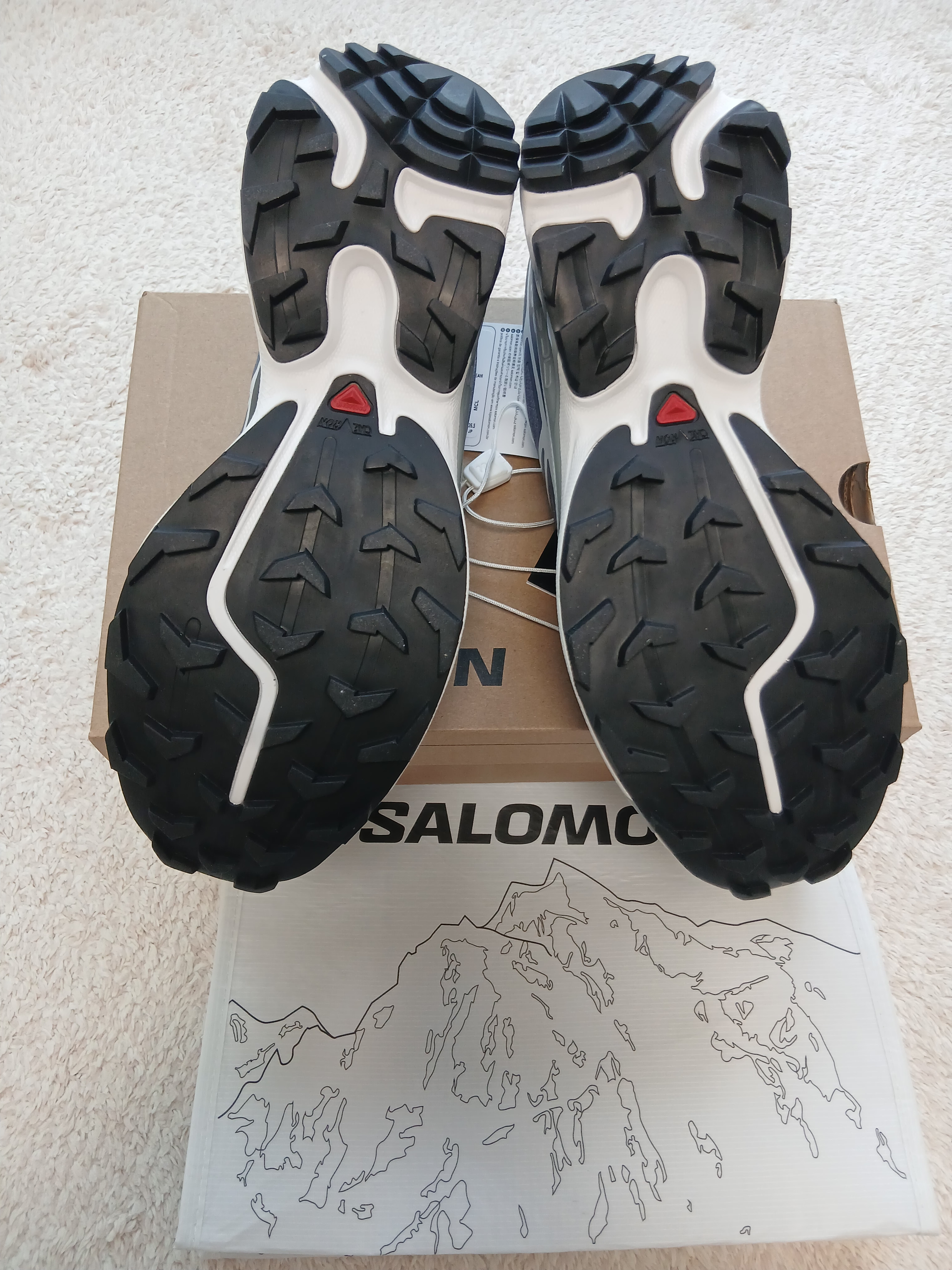 Salomon XT-6 Grisaille Blue Night 착용 스타일 - 3