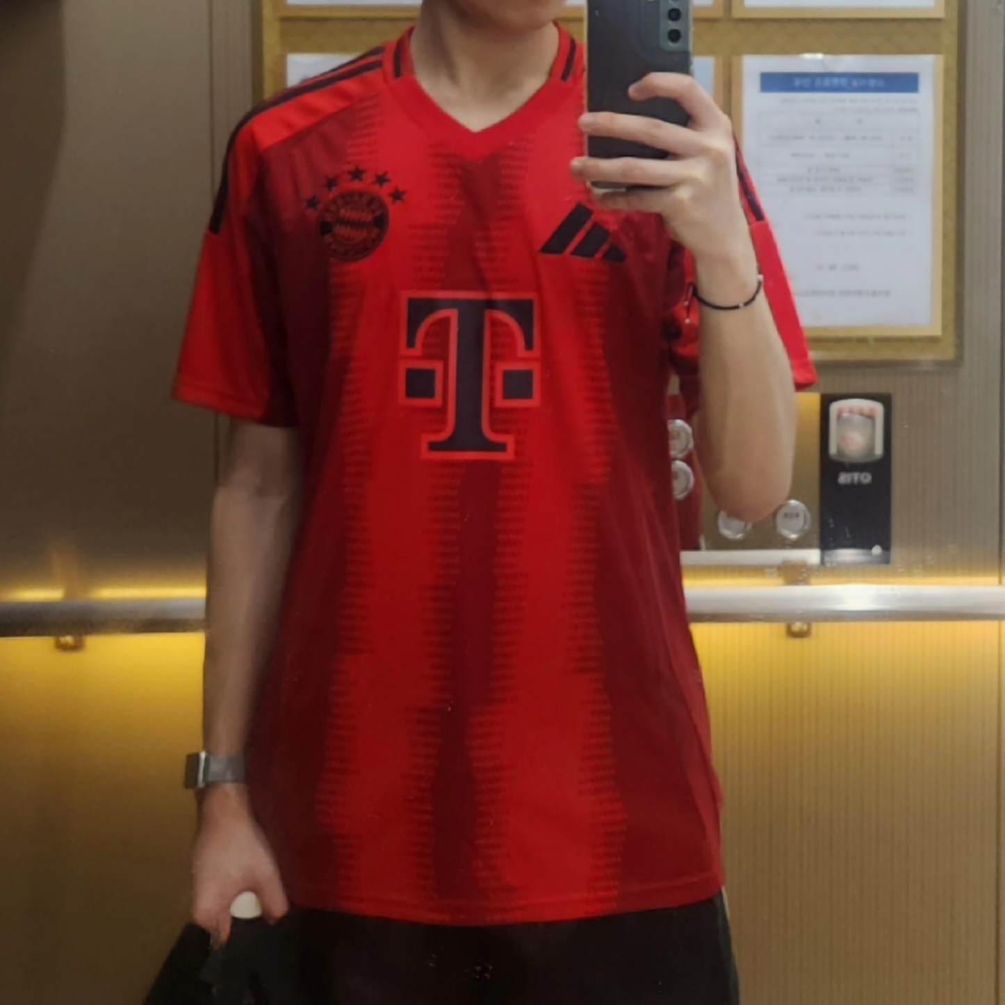 Adidas Bayern Munchen 2024/25 Home Jersey Red - KR Sizing (Non Marking Ver.) 착용 스타일