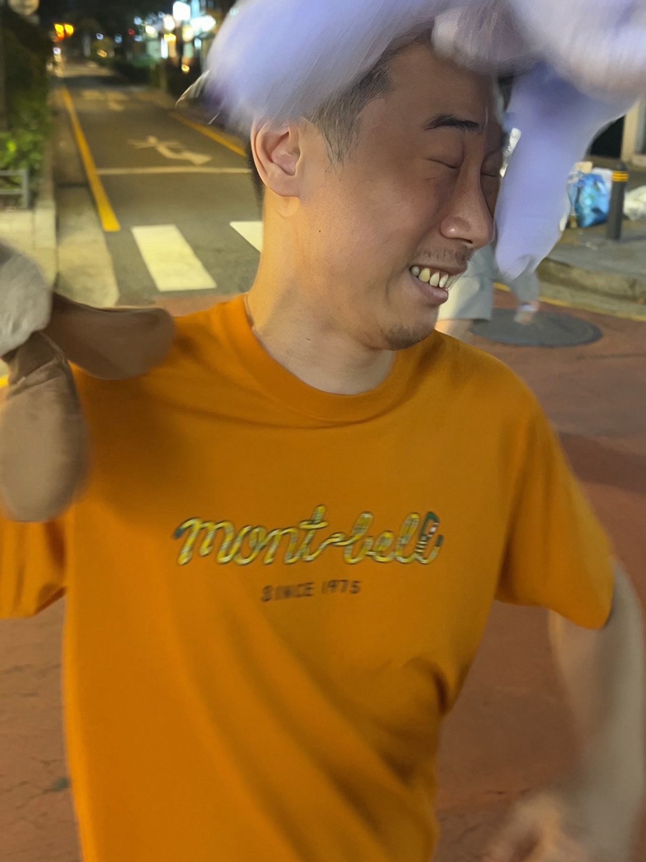 Supreme x Toy Machine Mesh Back 5-Panel Leopard - 24SS, Supreme Shanghai Box Logo T-Shirt White - 24SS 착용 스타일 - 7