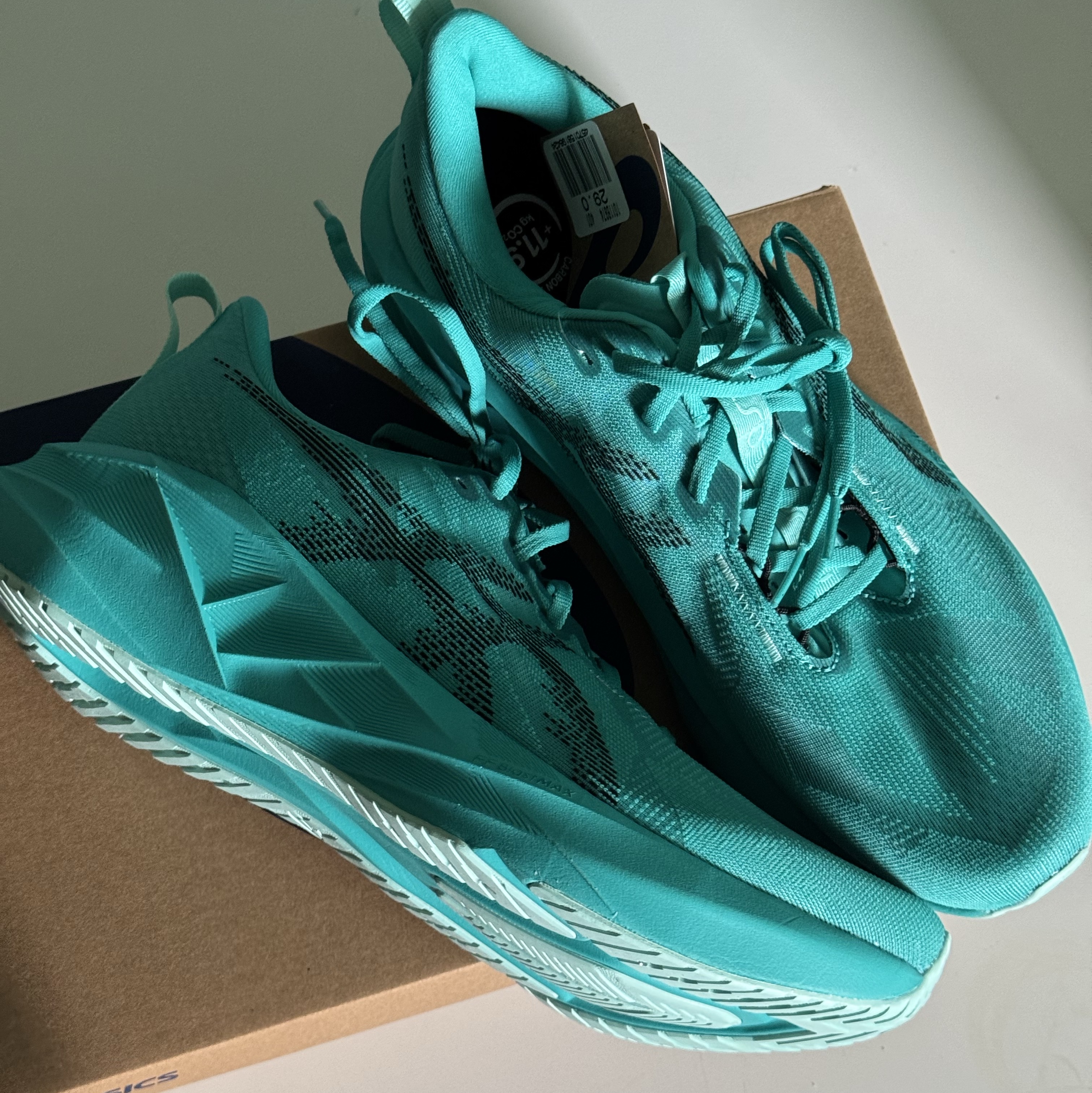 Asics Novablast 5 Wave Teal Black, Deus Ex Machina Shield Socks 3pack Black 착용 스타일 - 1