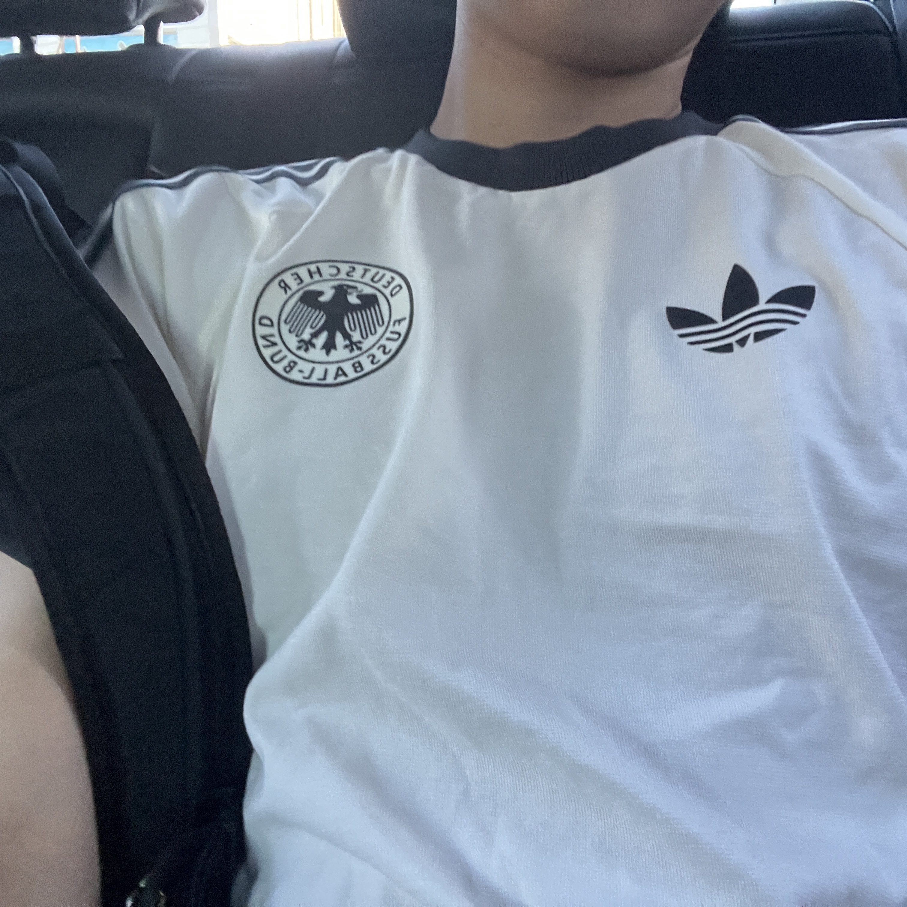 Adidas German Adicolor Classic 3-Stripes T-Shirt Off White - KR Sizing, The North Face Big Shot Black 착용 스타일