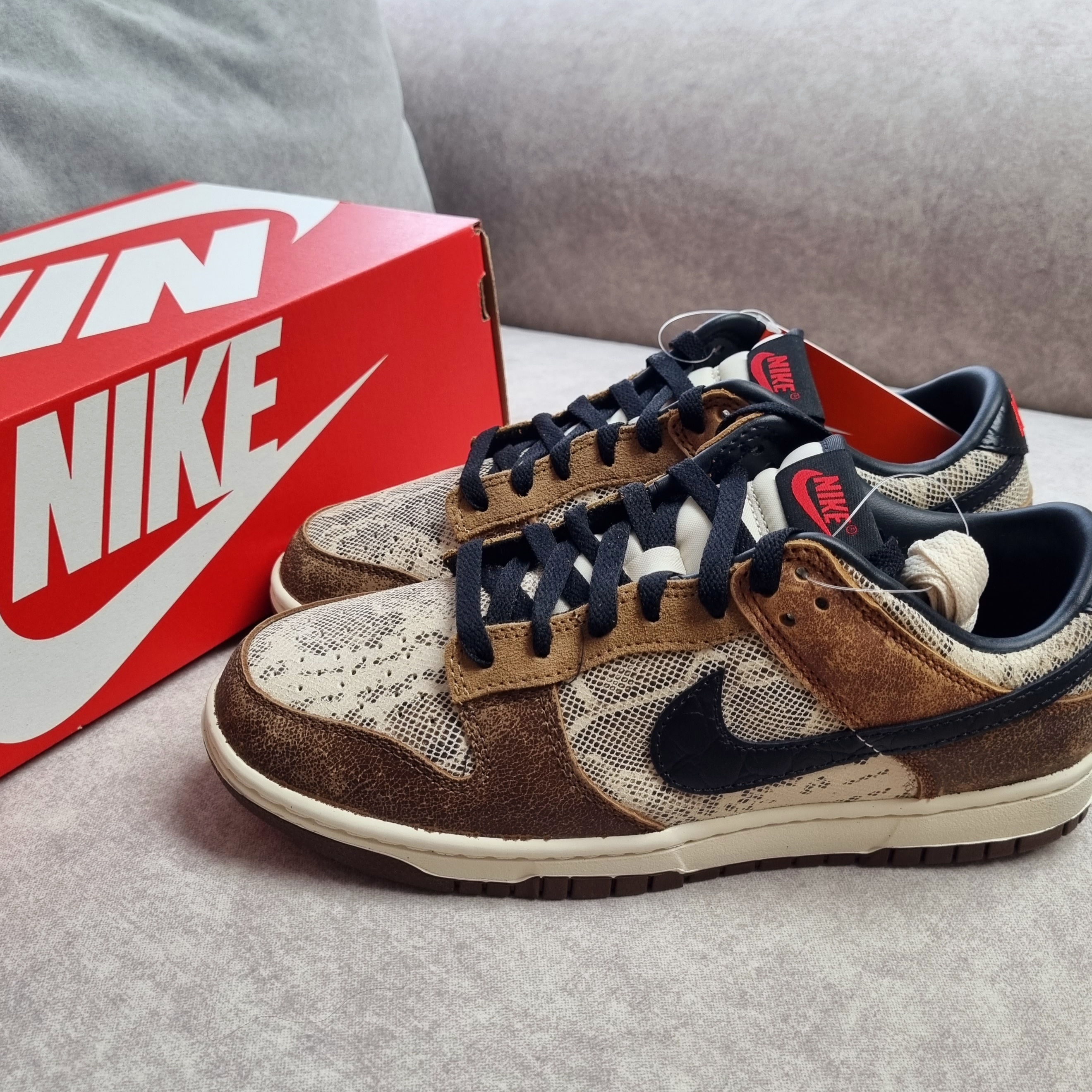 Nike Dunk Low PRM Head to Head 착용 스타일