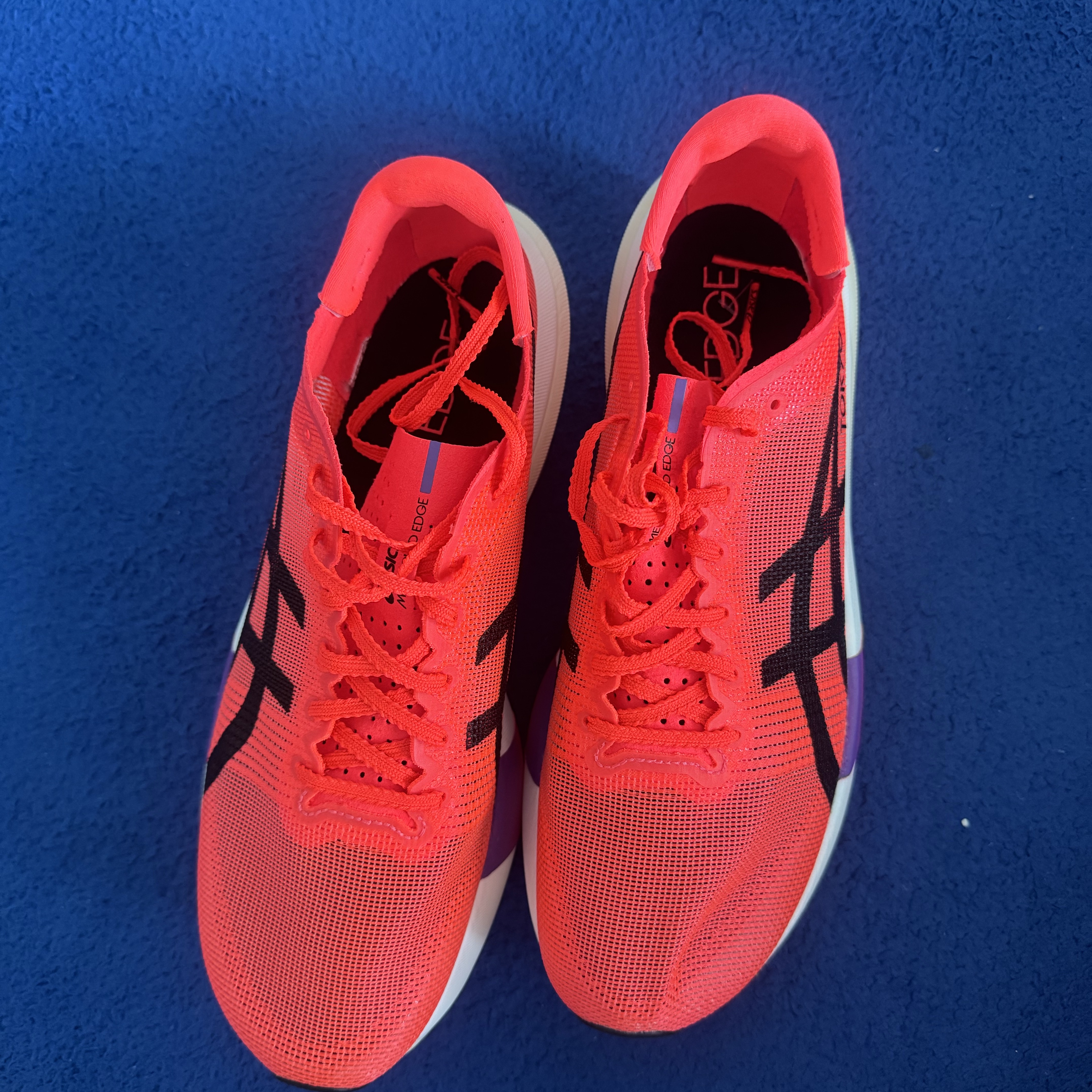 Asics Metaspeed Edge Tokyo Flash Red Black 착용 스타일