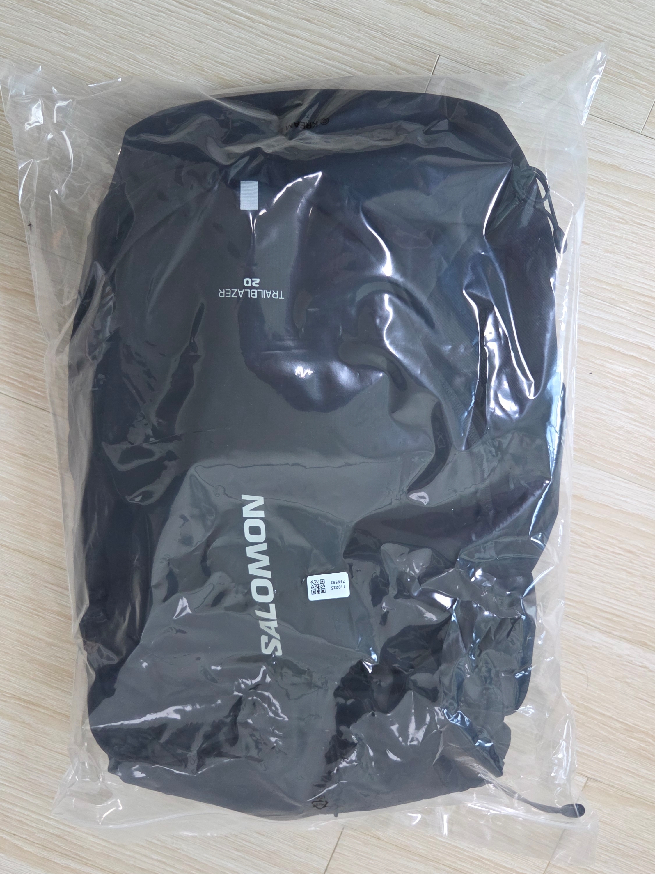 Salomon Trailblazer 20 Black 착용 스타일 - 2