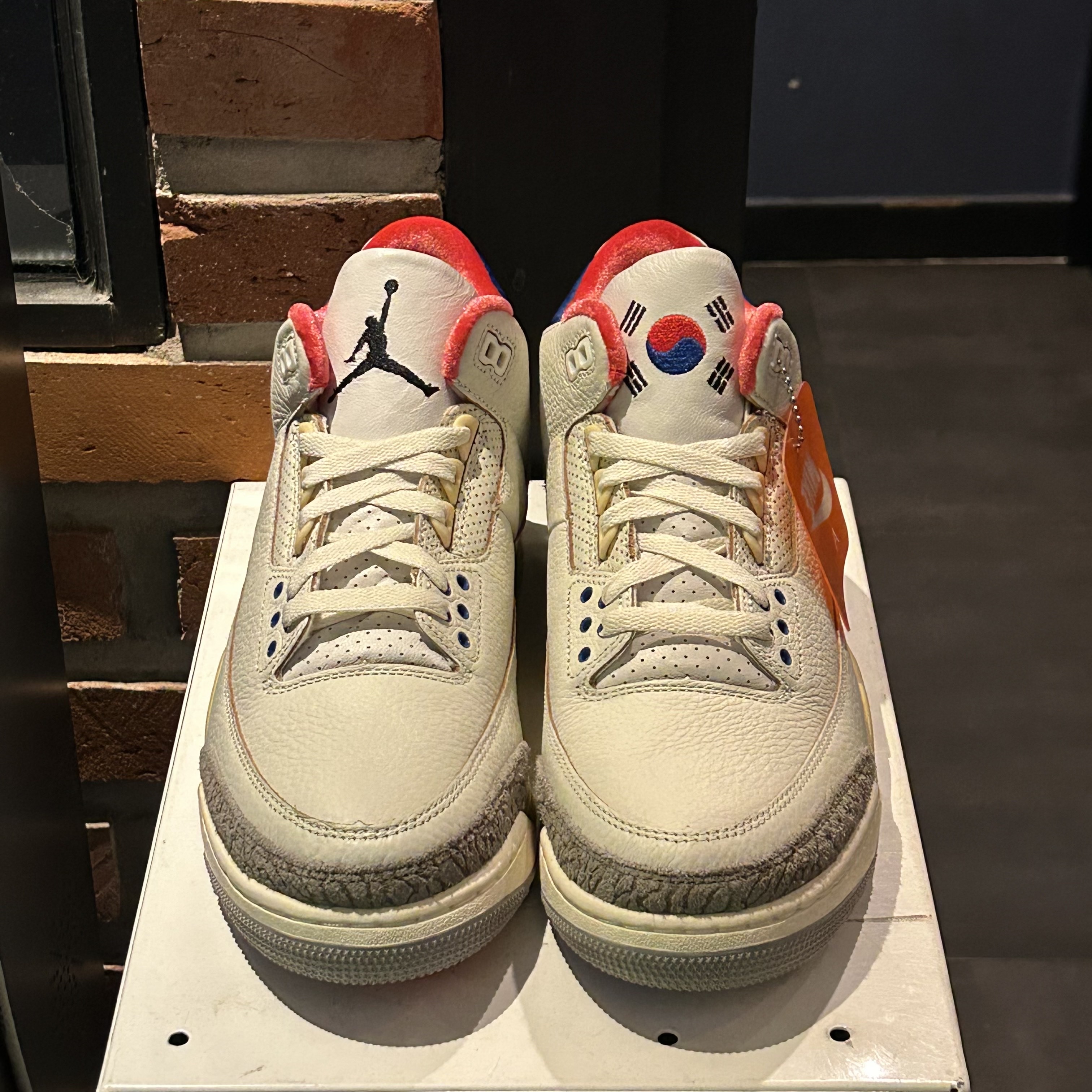 Jordan 3 Retro Seoul 2.0, Nike x Stussy Air Max 2013 Fossil 착용 스타일 - 1