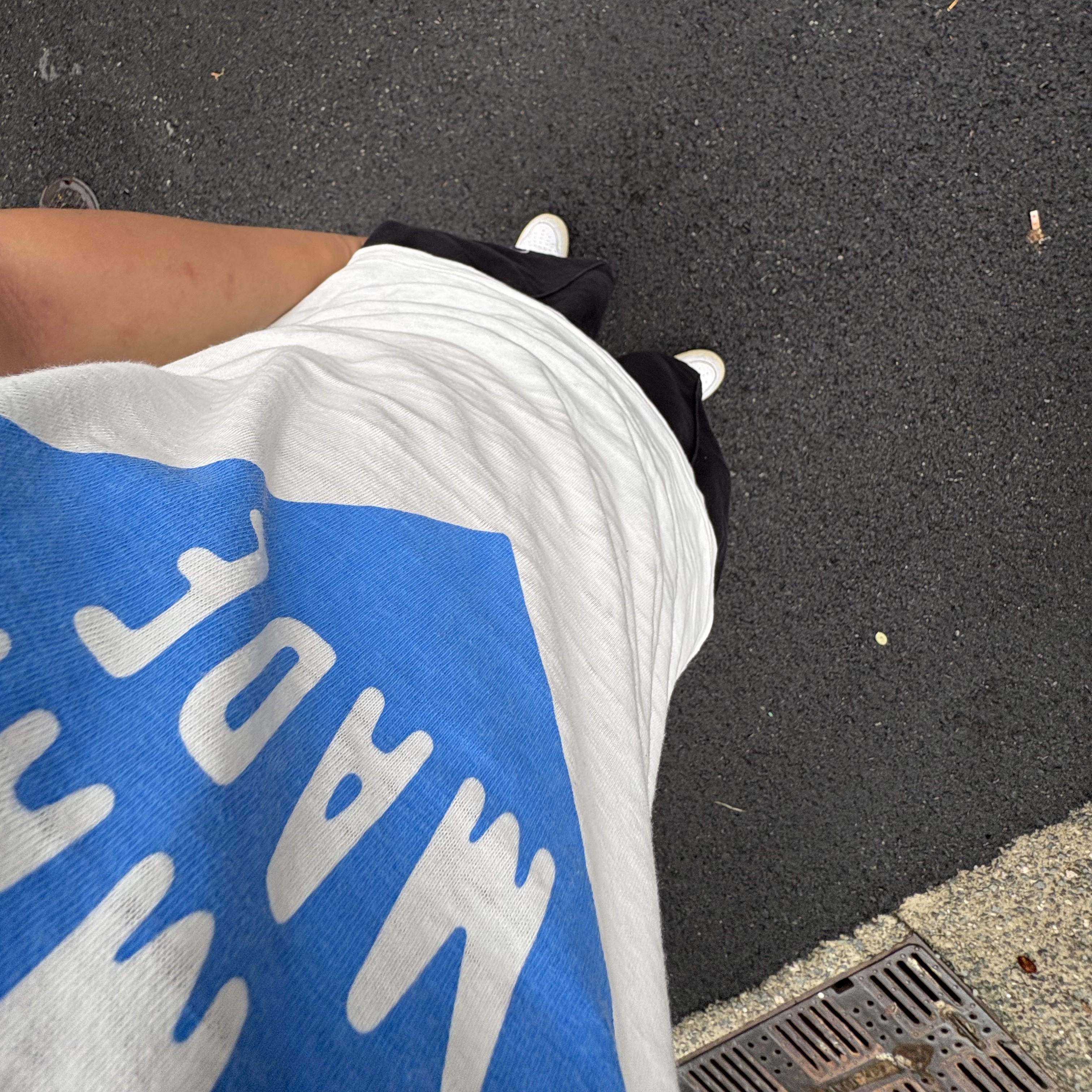 Human Made Heart T-Shirt White Blue - Offline Store Exclusive 착용 스타일