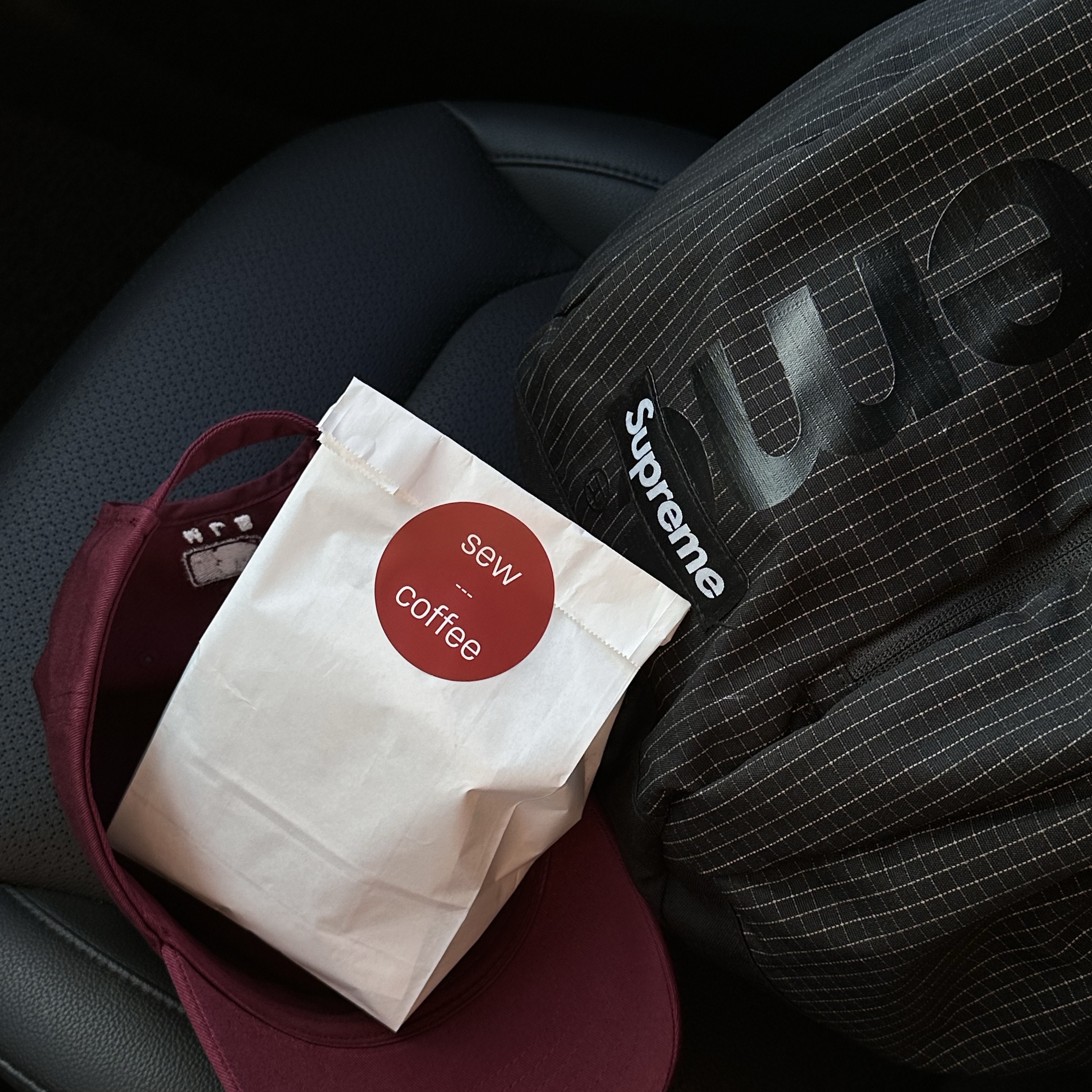 Supreme Backpack Black - 24SS 착용 스타일