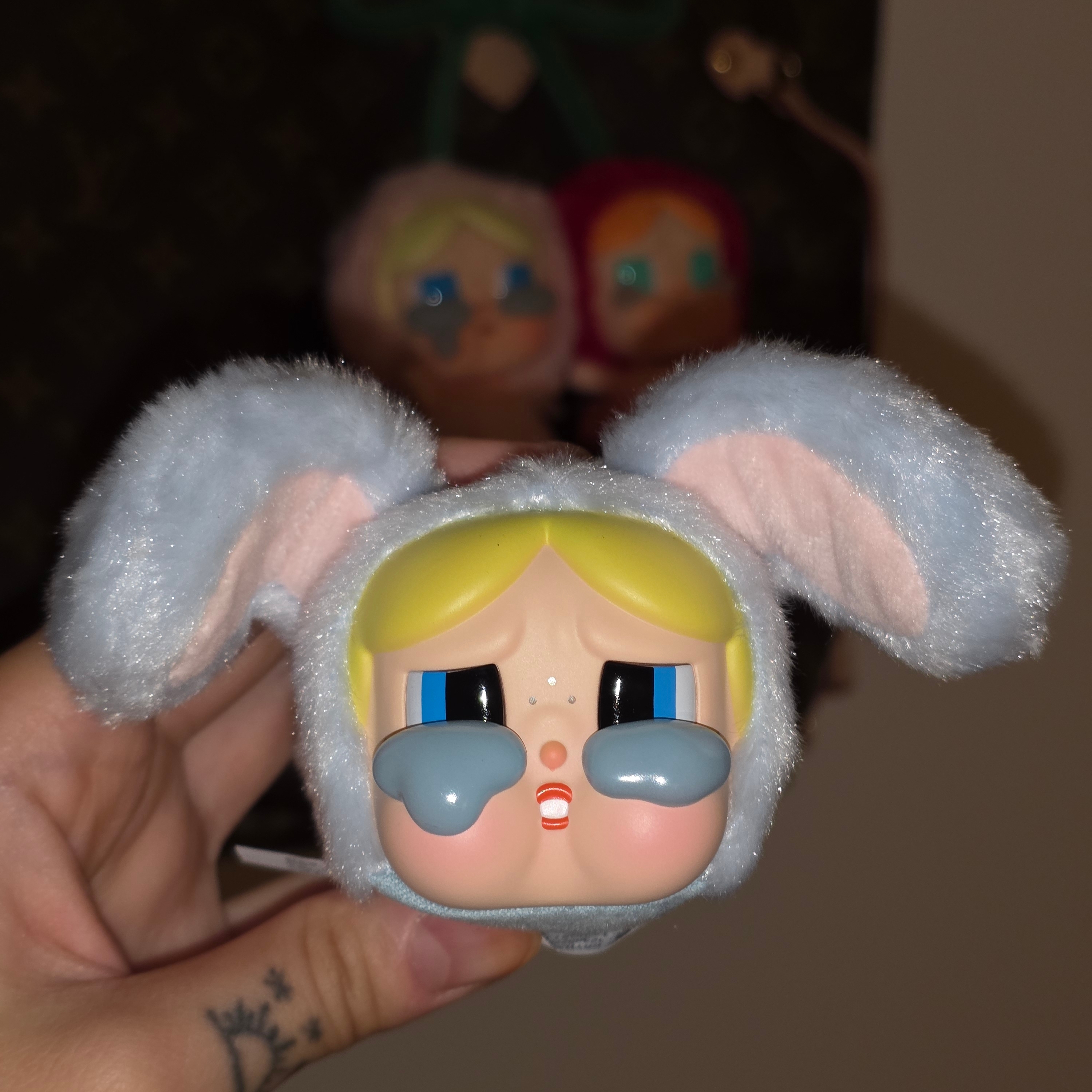 Pop Mart Crybaby x Powerpuff Girls Series Keyring Bunny Bubbles (Opened Case) 착용 스타일
