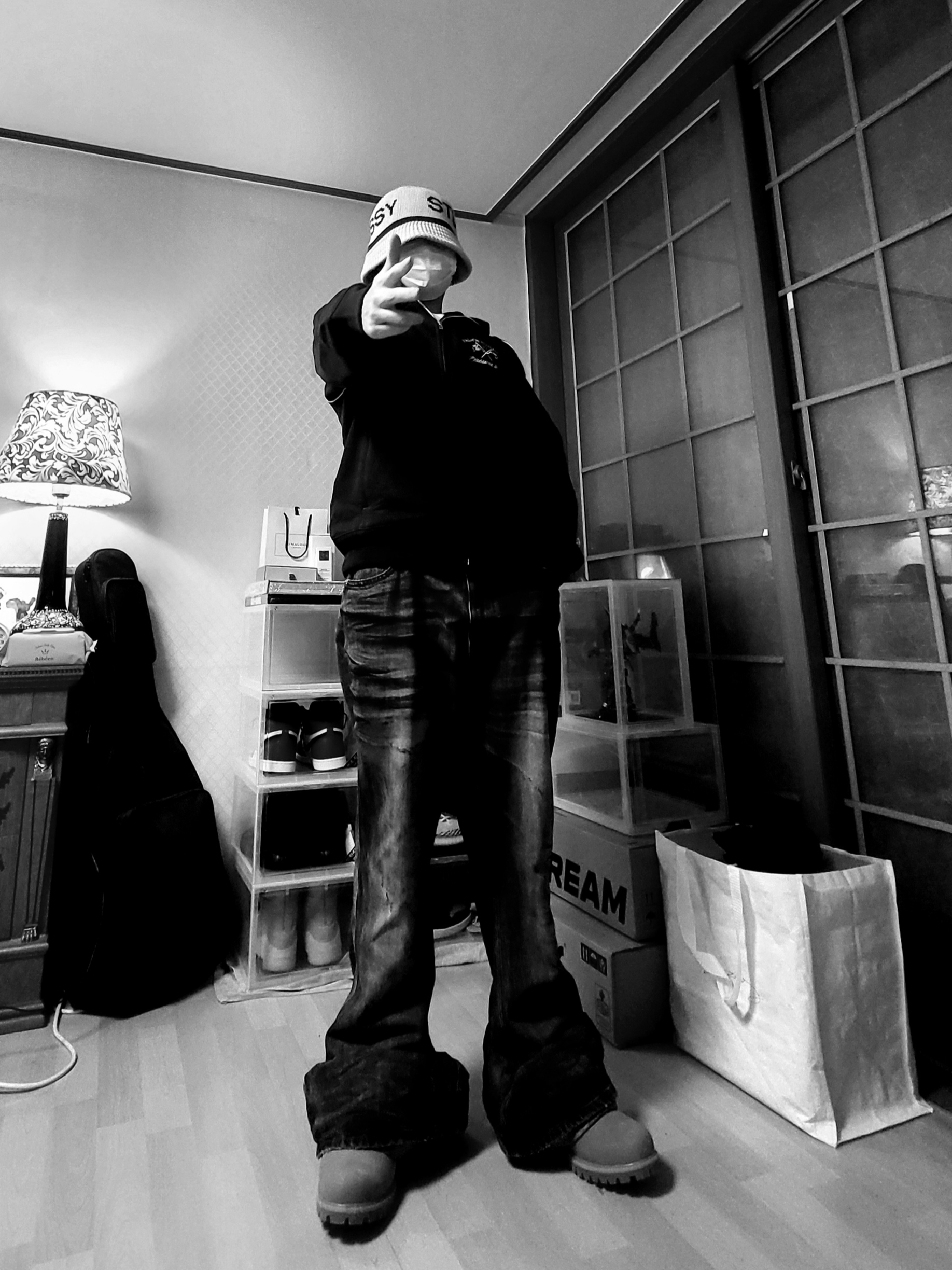 Palace Seoul 2 Seoul Tri-Ferg T-Shirt Black - 25SS, Palace Athletic Zip Funnel Black - 25FW 착용 스타일 - 9