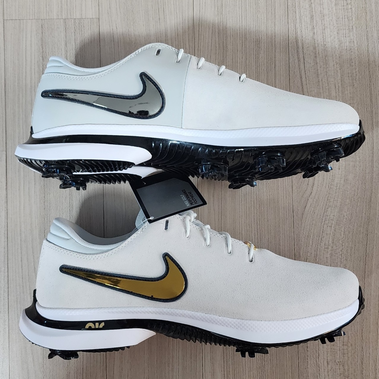 Nike Air Zoom Victory Tour 3 NRG Wide White Metallic Silver 착용 스타일