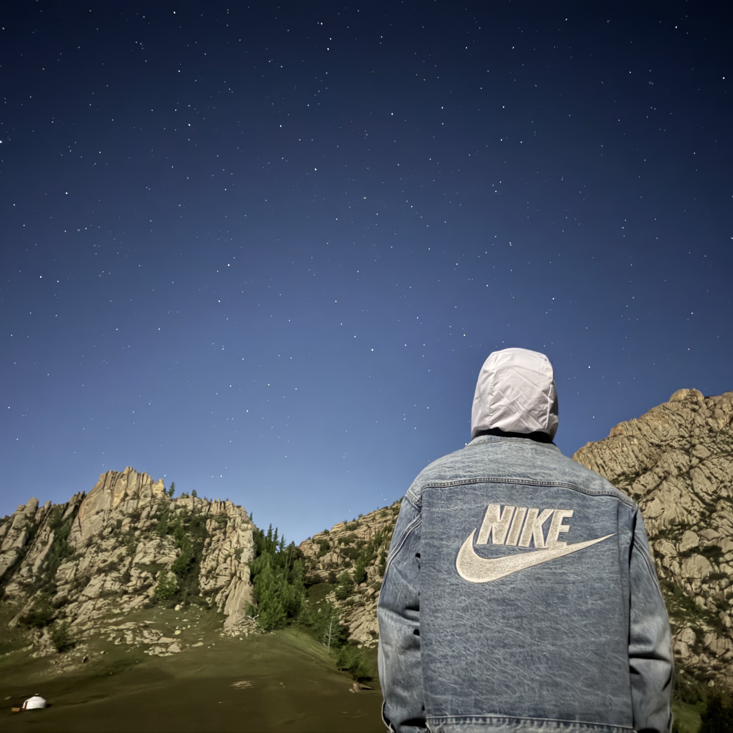 Levi's x Nike Trucker Jacket Light Blue 착용 스타일 - 1