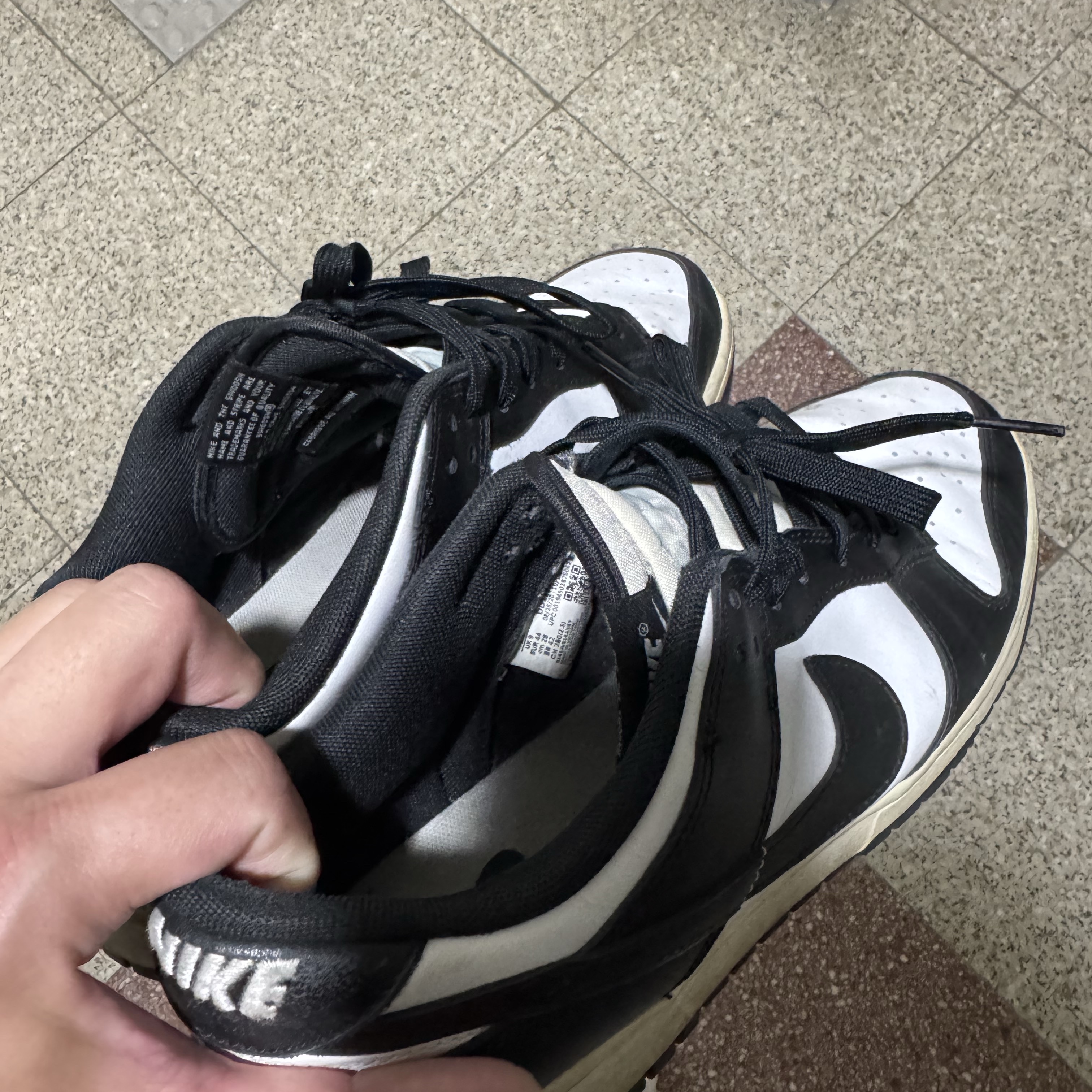 Nike Dunk Low Retro Black 착용 스타일