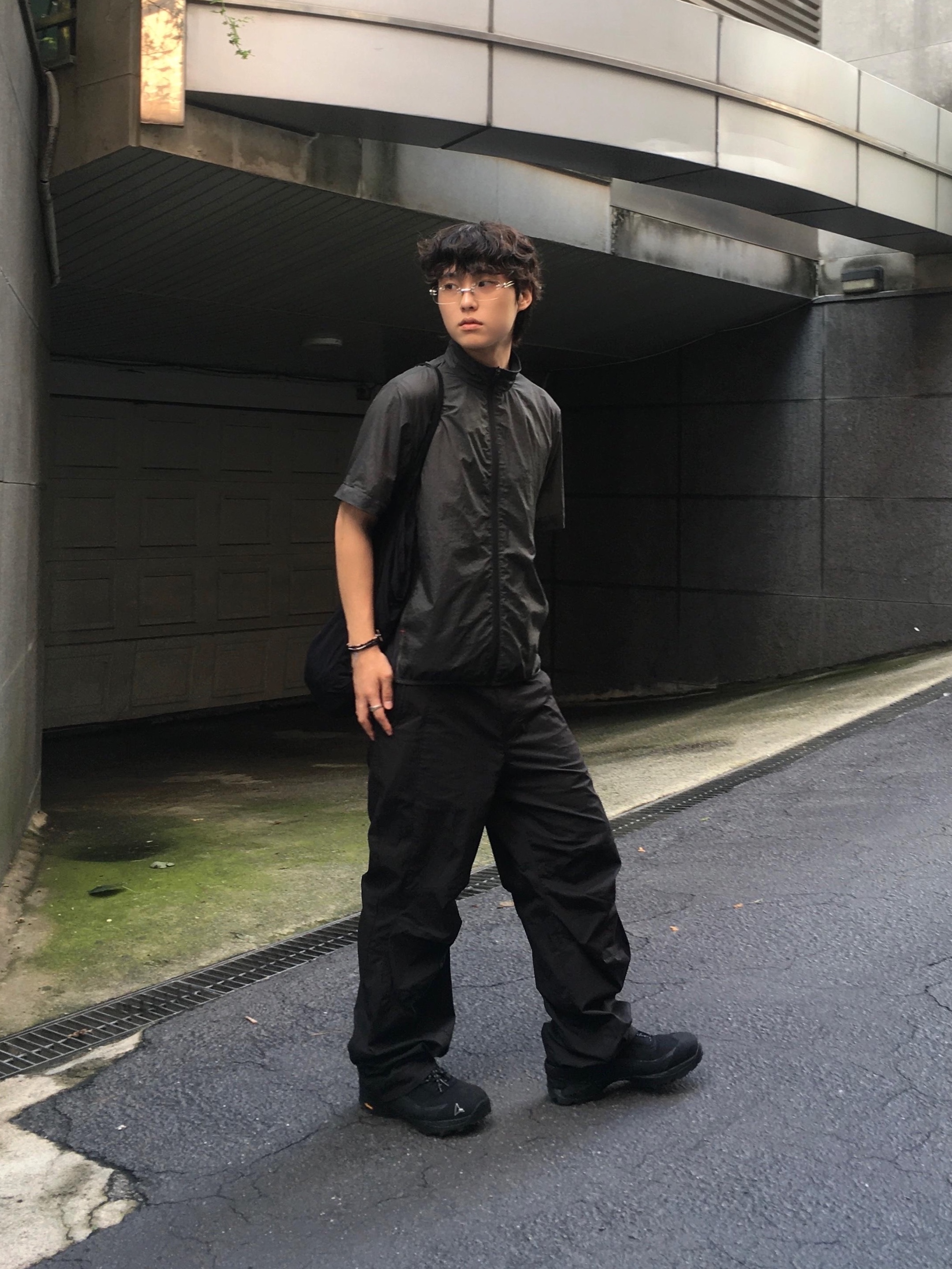 Roa Hiking Katharina Black, Sansan Gear Pocket Loop Pants Black - 25SS 착용 스타일