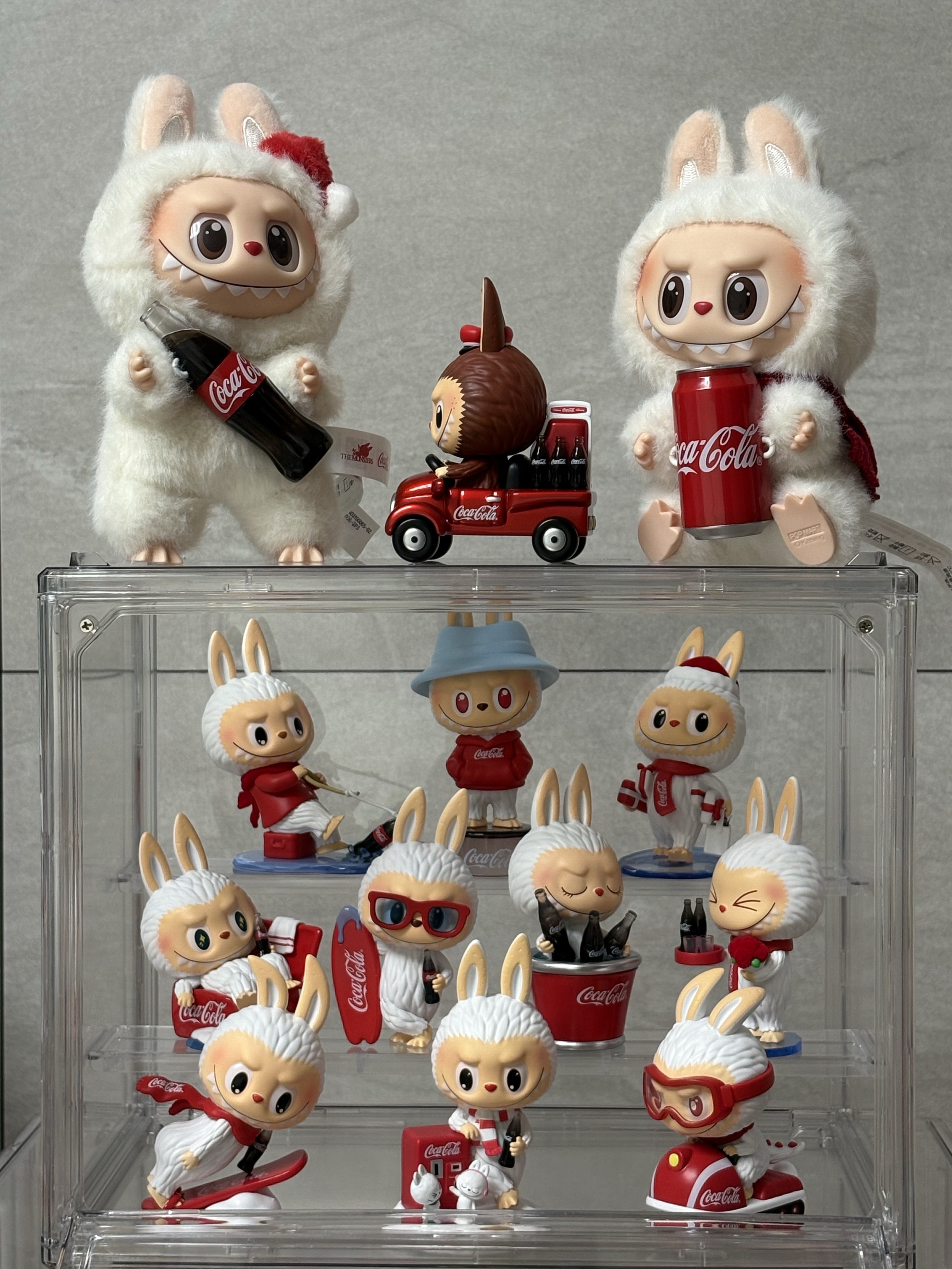 Pop Mart Labubu Coca Cola Series Surprise Shake Keyring (Opened Case), Pop Mart Labubu Coca Cola Series Happy Factor Keyring (Opened Case) 착용 스타일