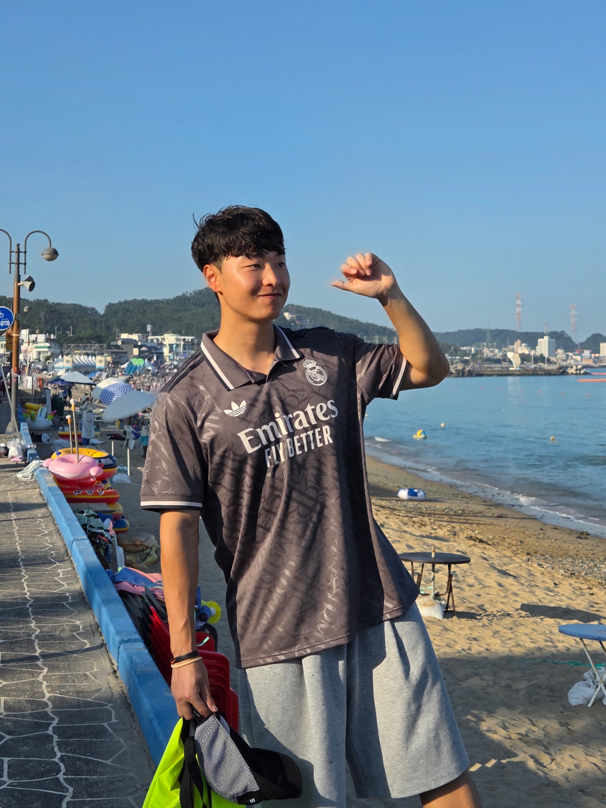 Adidas Real Madrid 2024/25 3rd Jersey Charcoal - KR Sizing (Non Marking Ver.), (W) Adidas Falcon Triple White 착용 스타일 - 2
