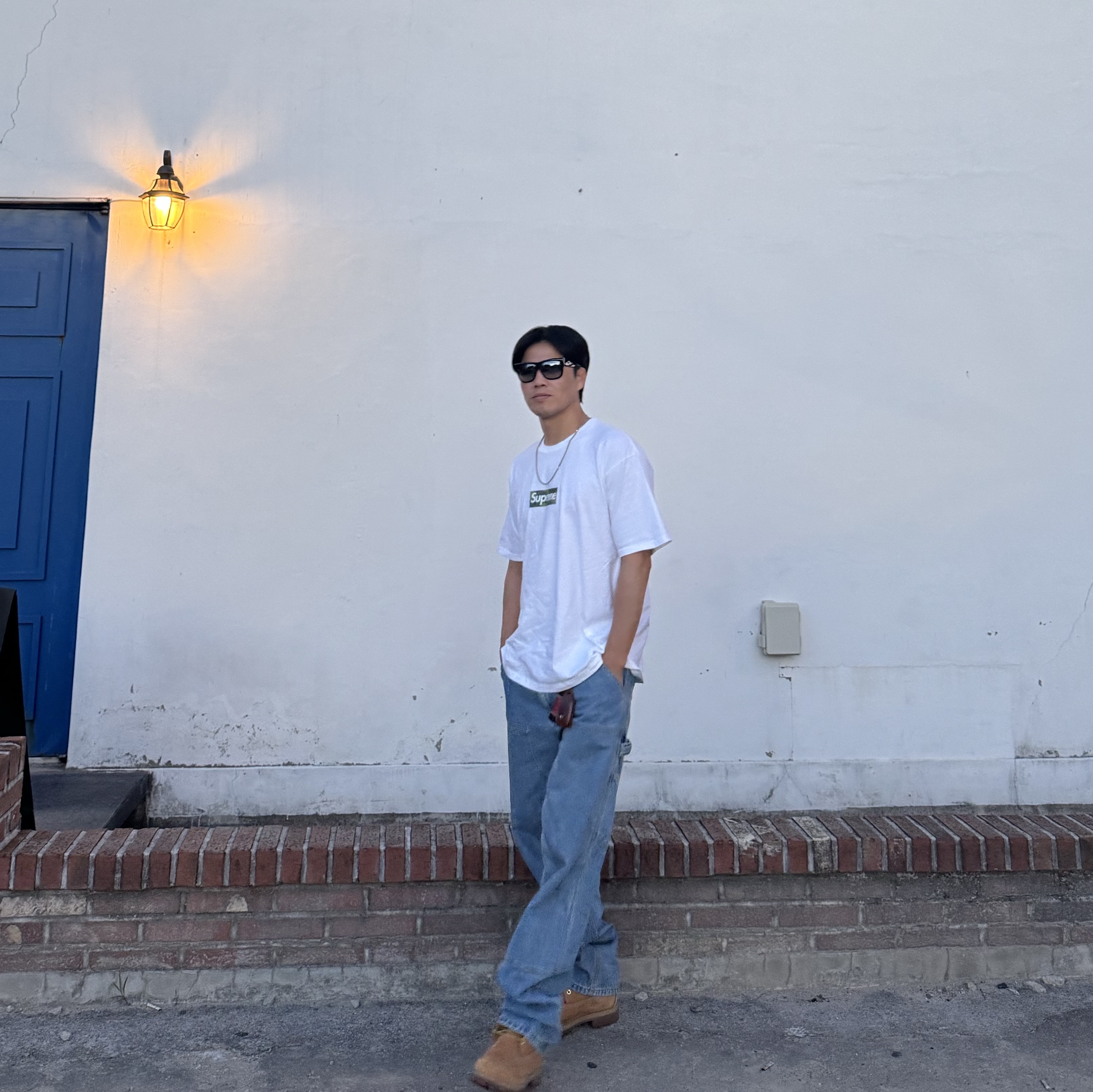 Supreme Box Logo T-Shirt White - 23FW, Timberland 6 Inch Laceup Basic Boots Wheat Brown - Wide 착용 스타일
