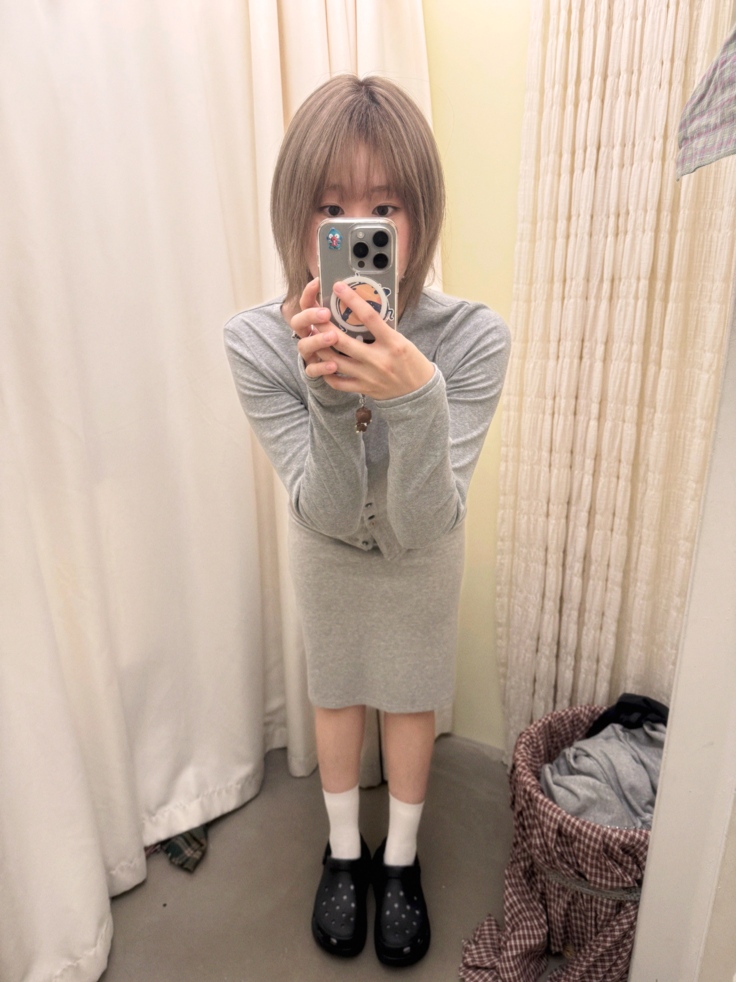 COYSEIO 038 Stripe Skirt Melange Grey 착용 스타일