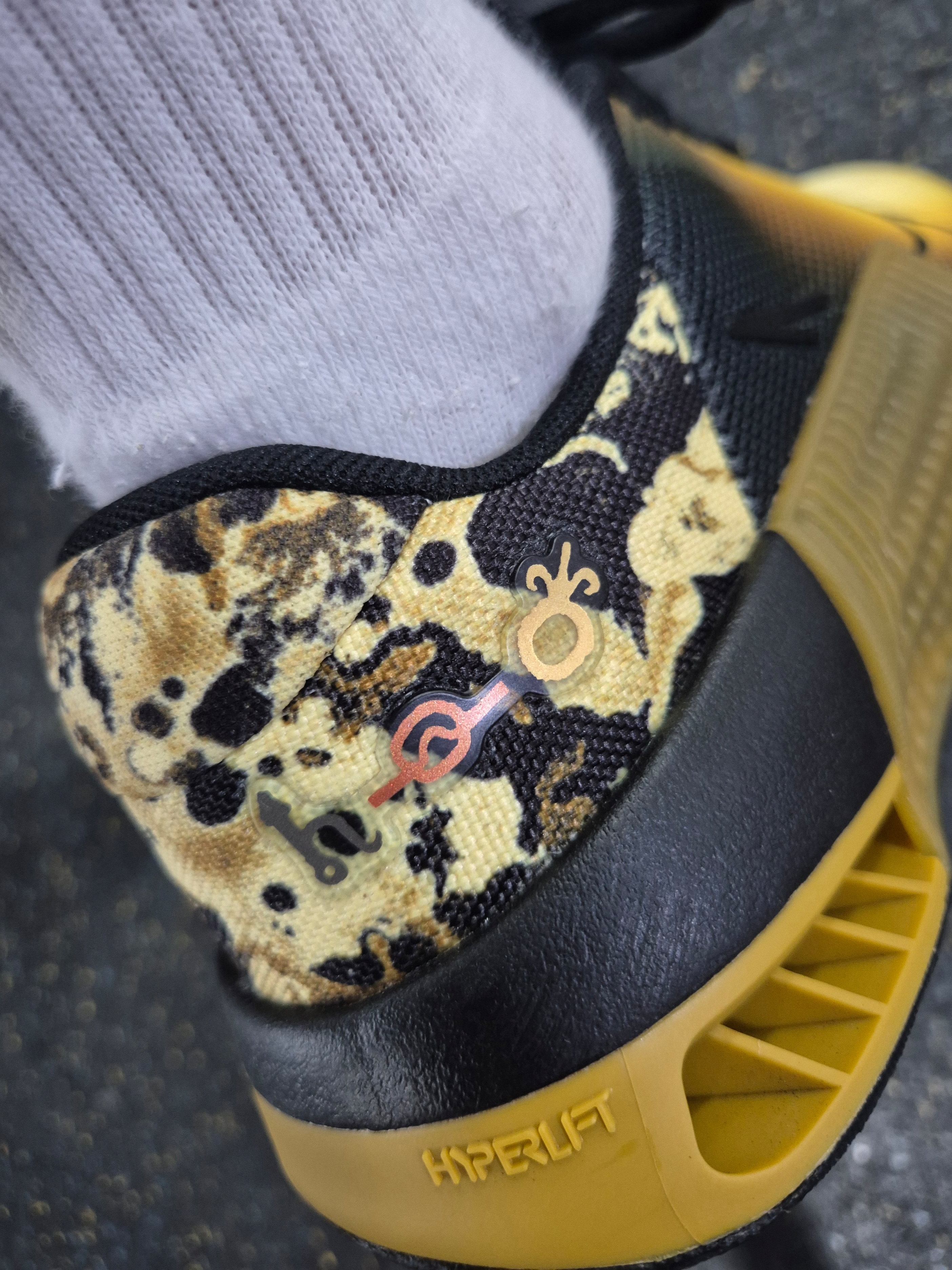 Nike Metcon 9 AMP Black Bronzine, Nike x Jakob Aeroswift Dri-Fit Black Metallic Gold - Asia 착용 스타일 - 3