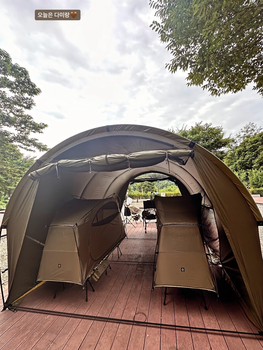 Helinox Tactical Field Tunnel 4.35 Military Tan, Helinox Tactical Cot Tent Solo Inner Tent Military Tan Fabric 착용 스타일 - 1