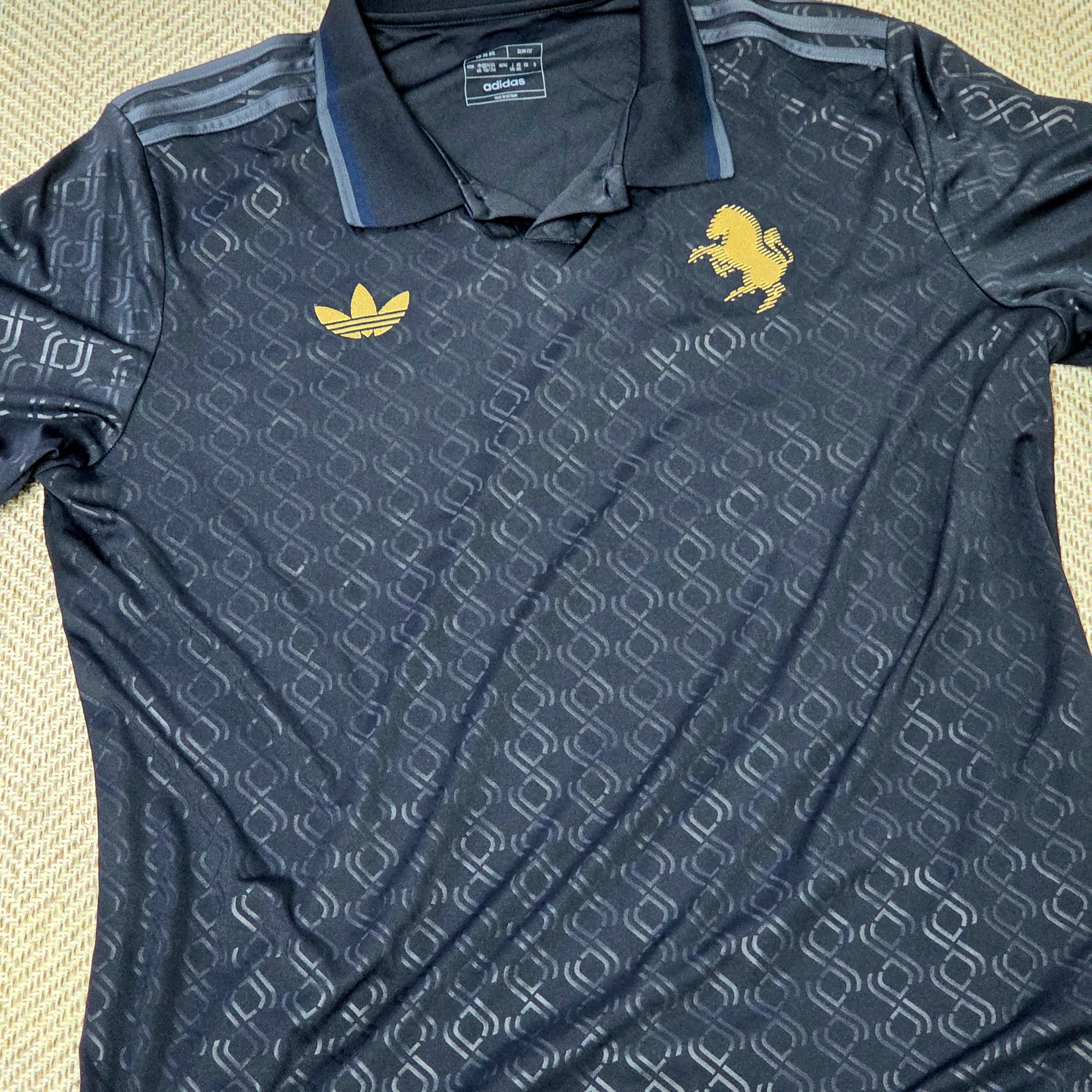 Adidas Juventus 2024/25 3rd Jersey Legend Ink - KR Sizing (Non Marking Ver.) 착용 스타일 - 1