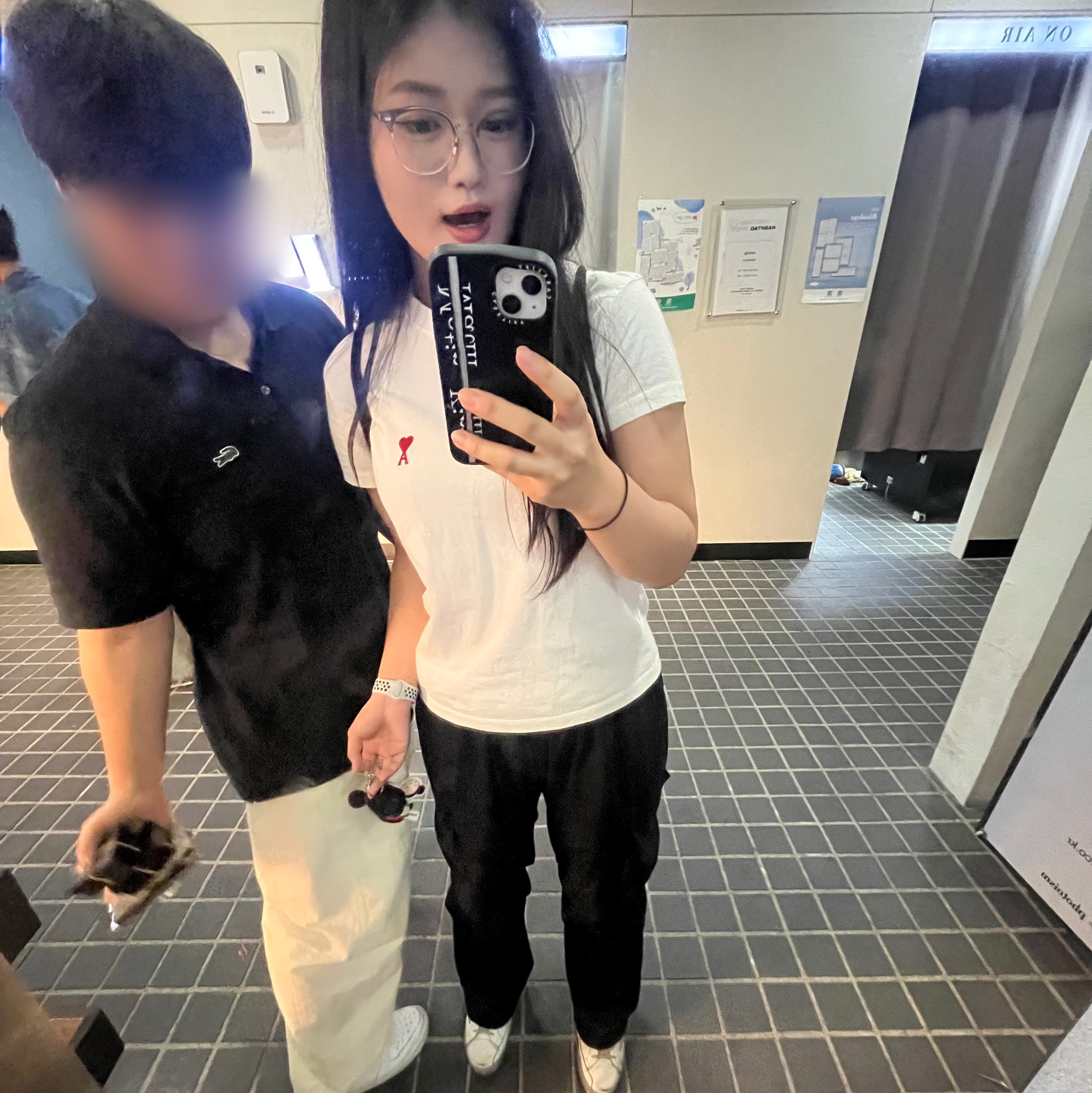 Casetify x Matin Kim iPhone Black Logo Magsafe Impact Case Matte Black, (W) Golden Goose Superstar White Silver Heel Tab Sneakers 착용 스타일 - 1