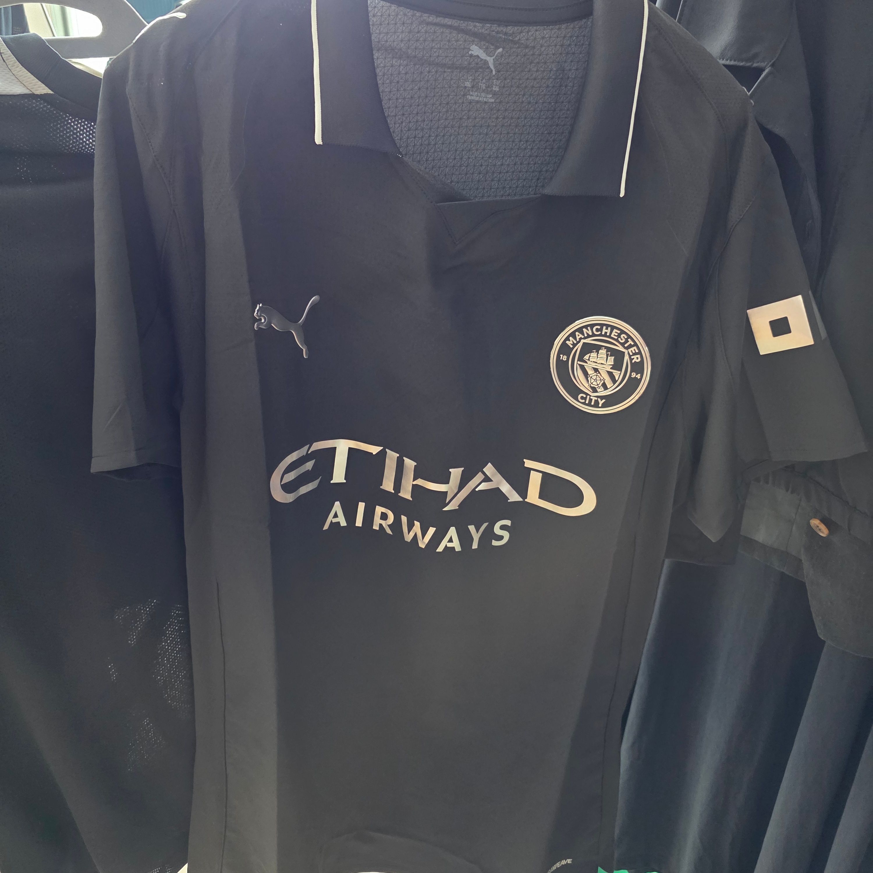 Puma Manchester City 2025/26 Away Authentic Jersey Black (Non Marking Ver.) 착용 스타일