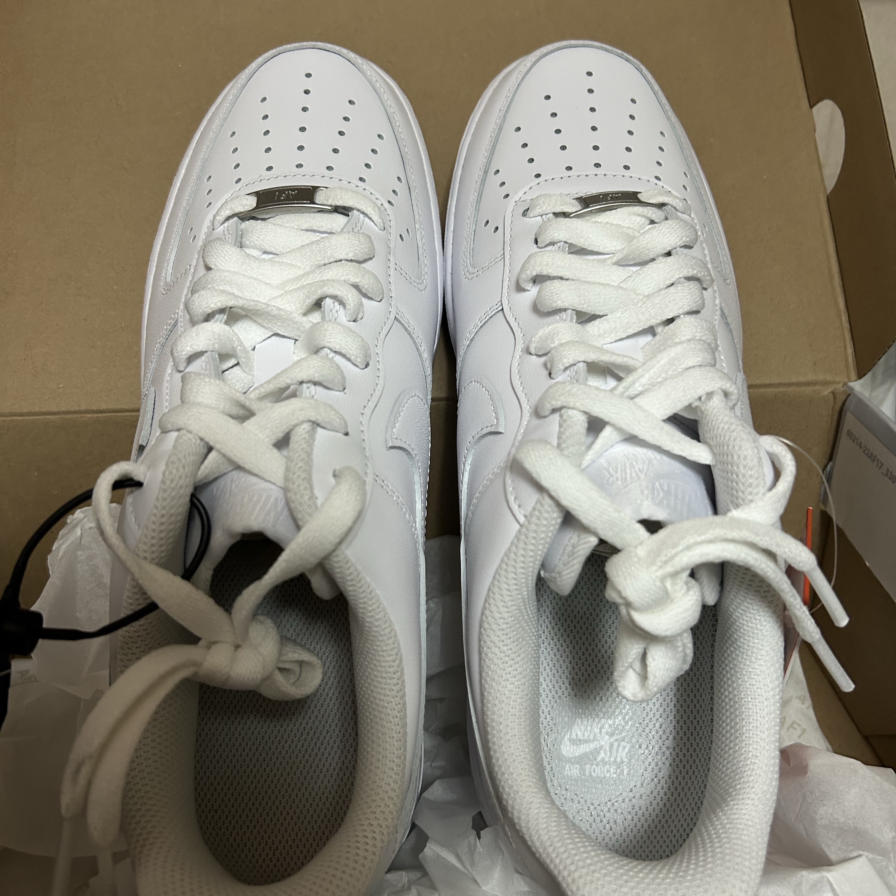 Nike Air Force 1 '07 Low White 착용 스타일 - 3